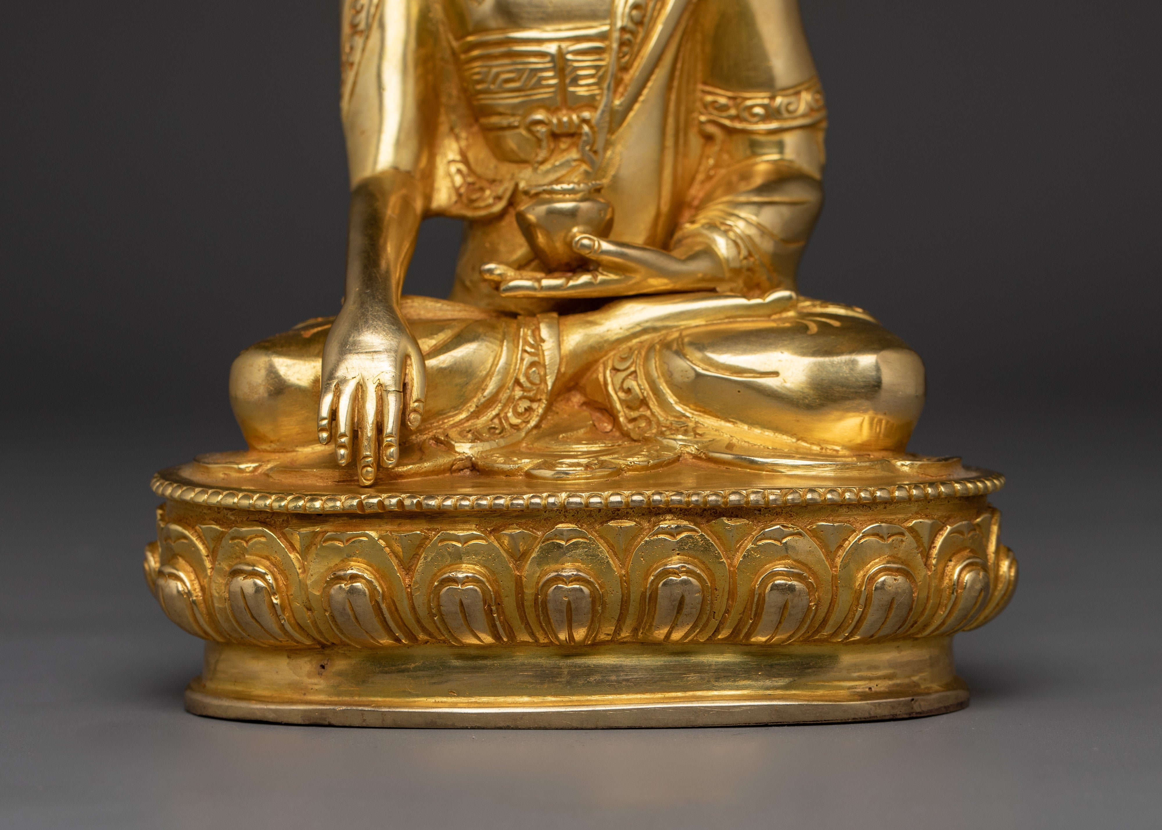 Shakyamuni Buddha Artwork - The Founder of Buddhism | Figurine for Home Decor