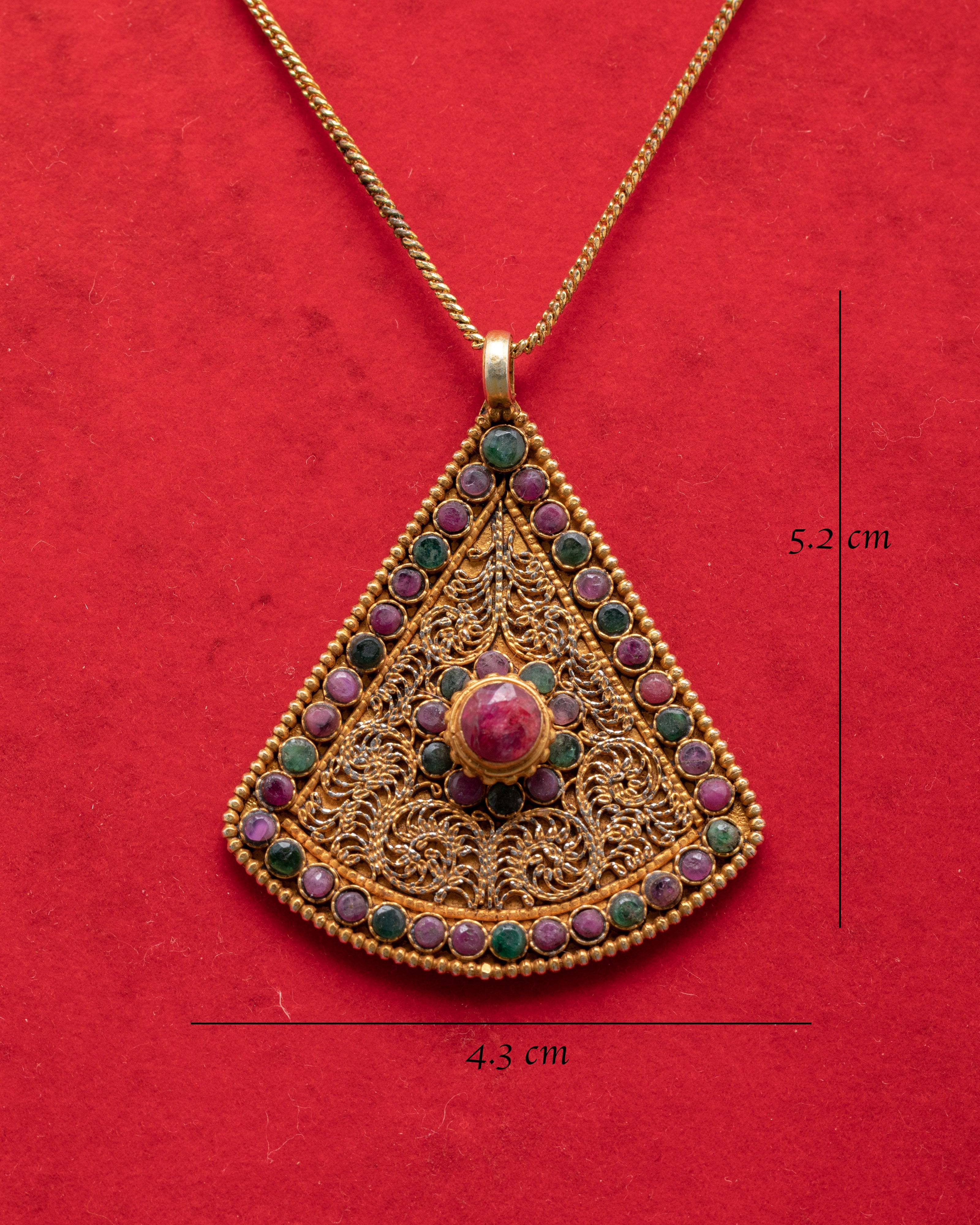 Silver Locket with Ruby | Ruby and Panna Stones