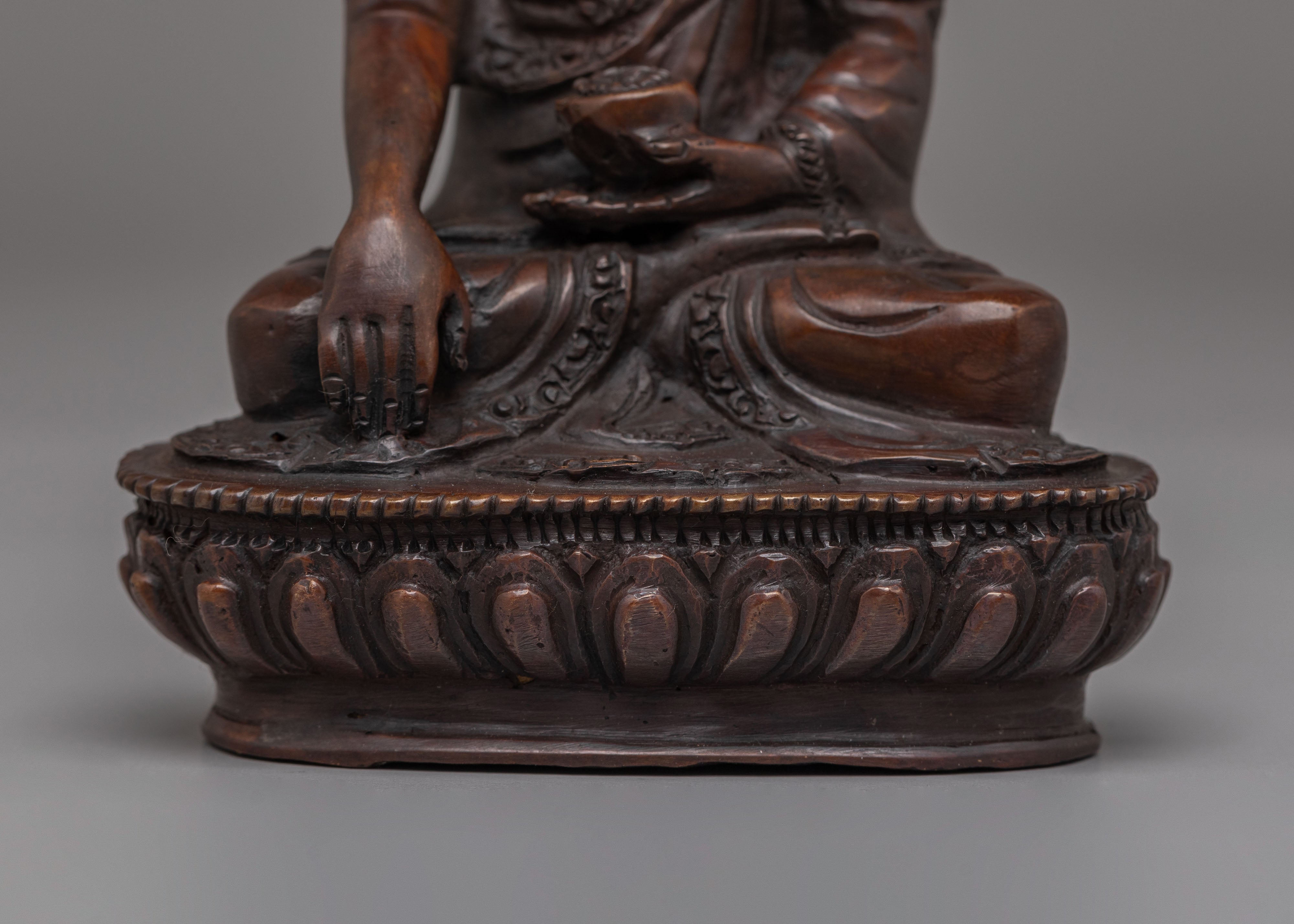 Traditional Buddha Shakyamuni Statue | Symbol of Enlightenment
