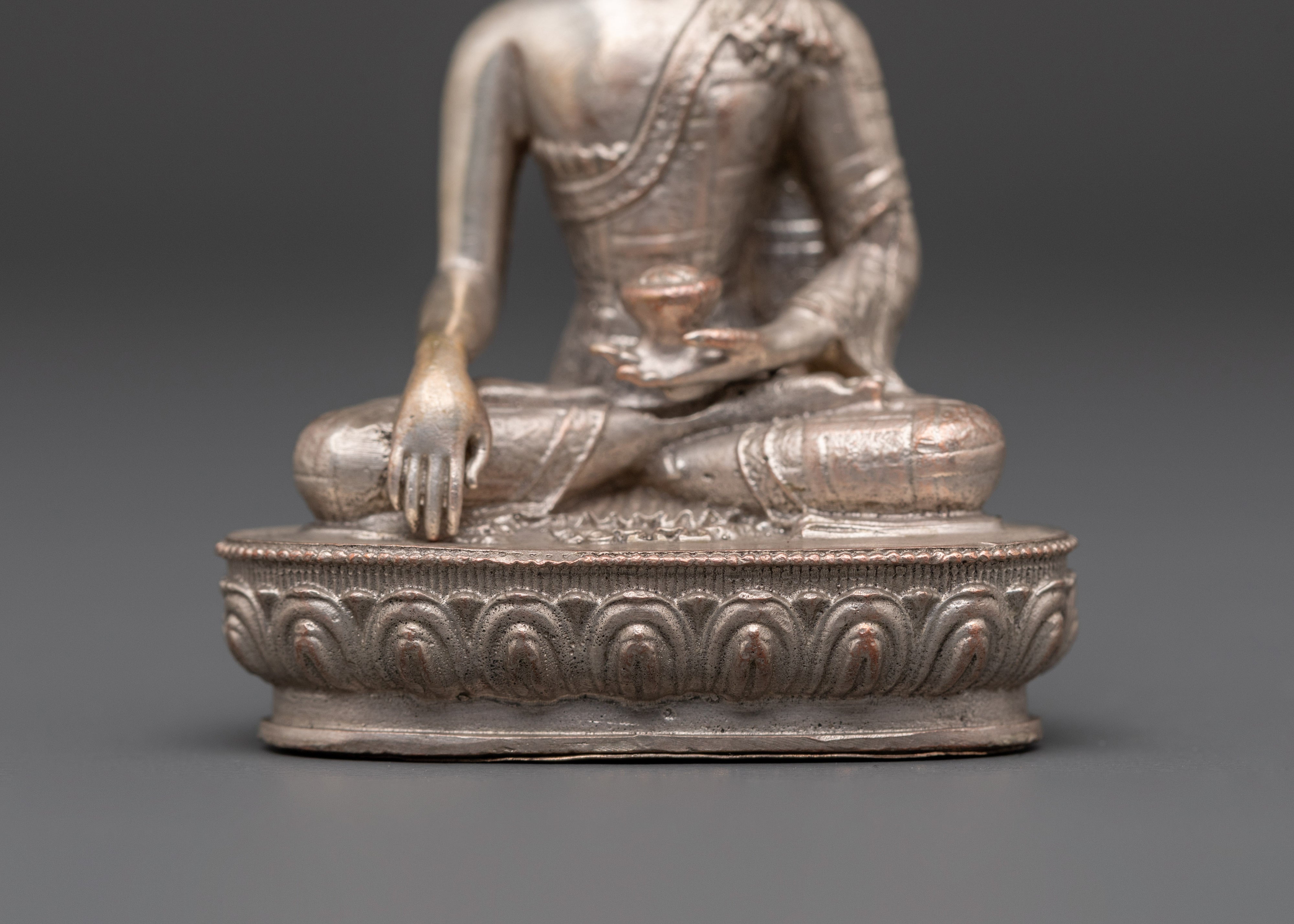 Spiritual Shakyamuni Buddha Sculpture | Meditation Statue for Peace and Mindfulness