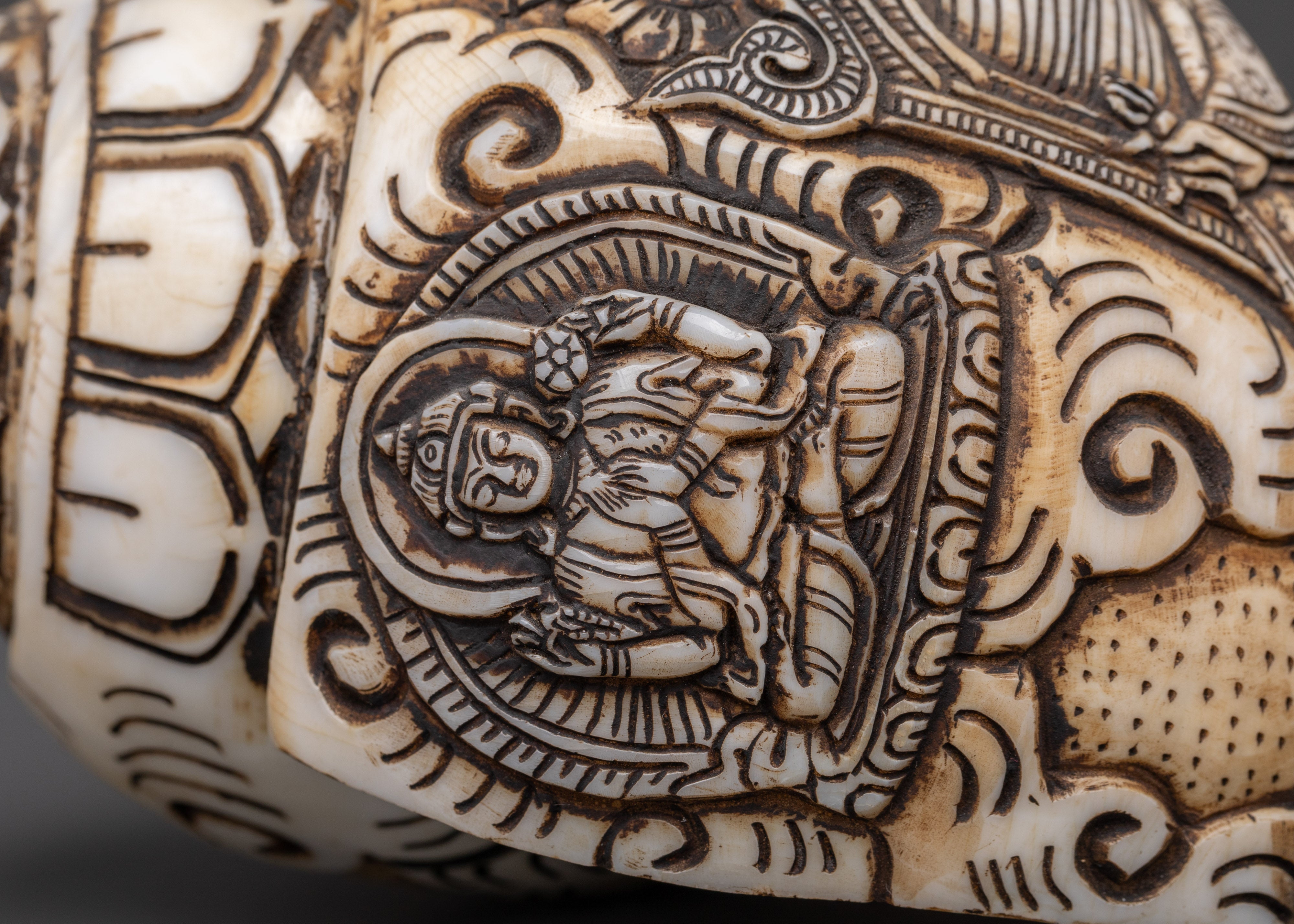 Conch with Guru Rinpoche Carving | Sacred Tibetan Ritual Sound Tool