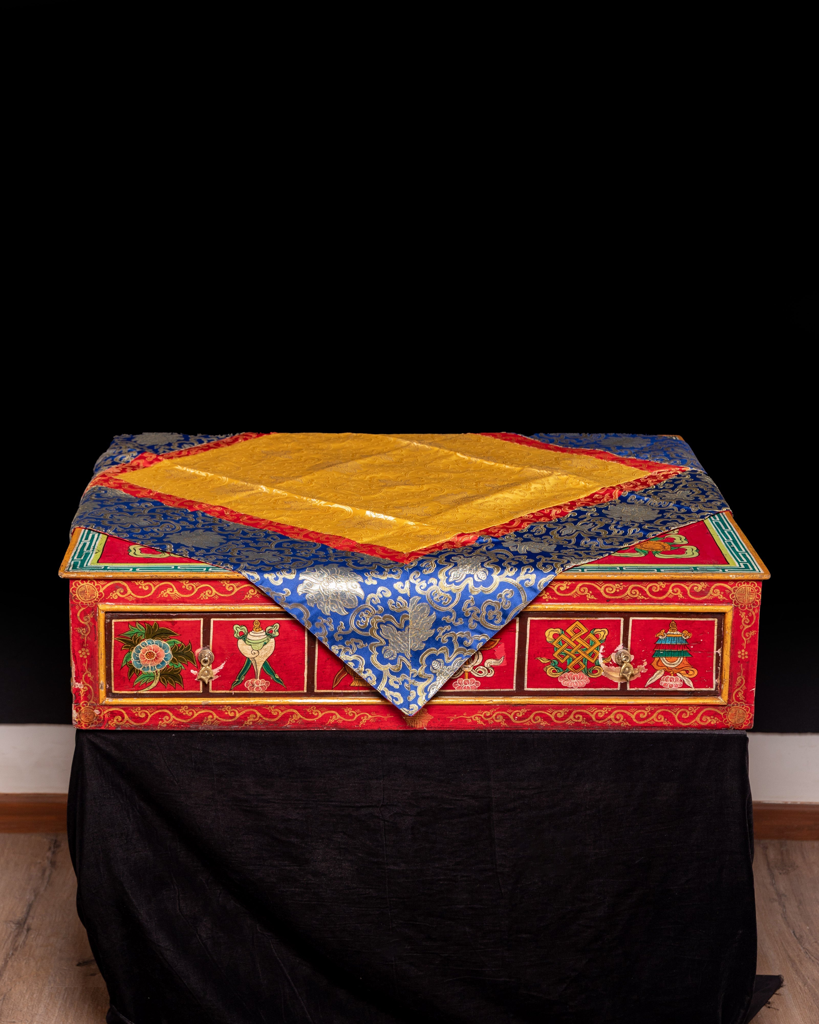 Table Cloth of Silk | Meditation and Decor