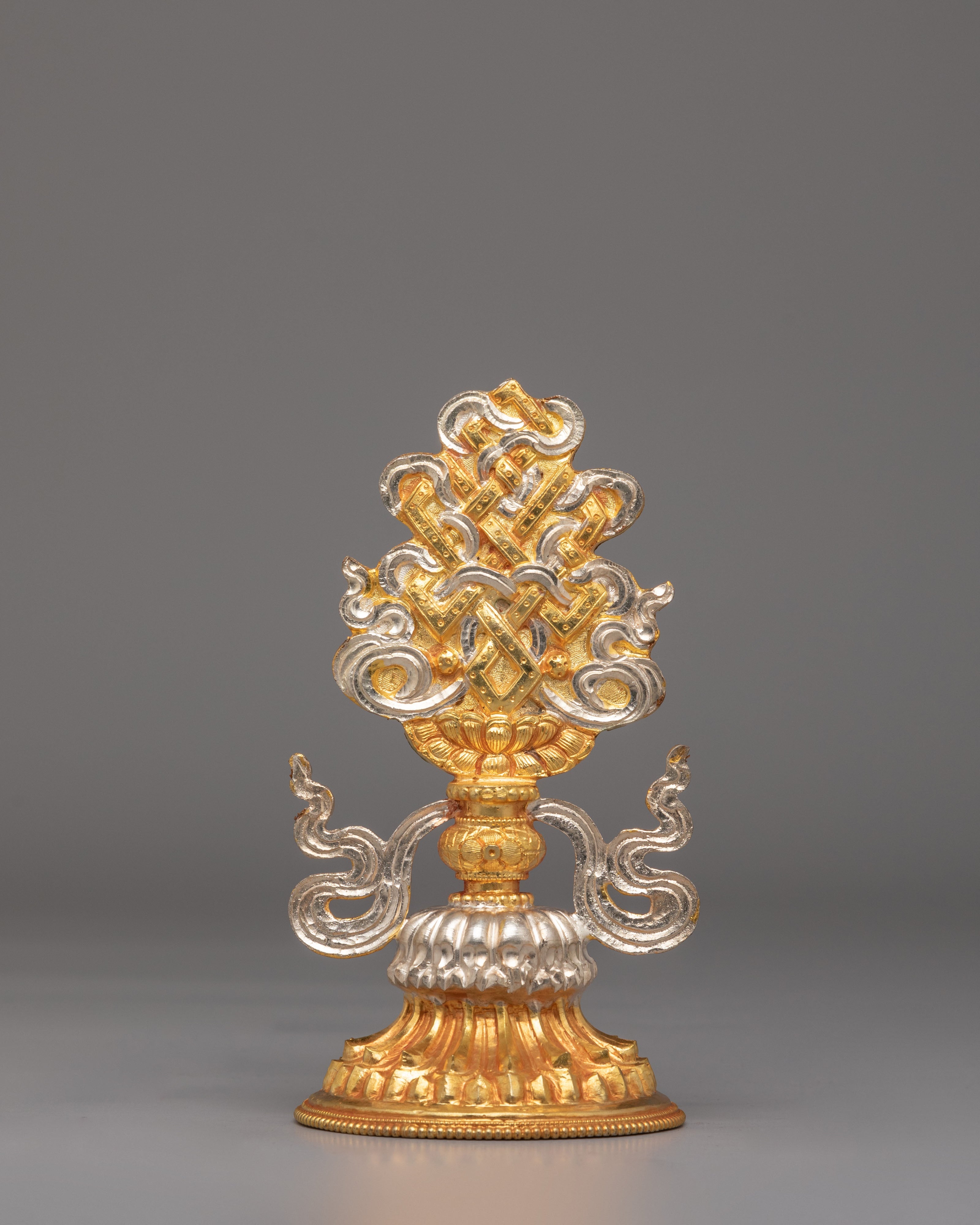 Sacred Altar Auspicious Symbols | Spiritual Significance in Buddhism