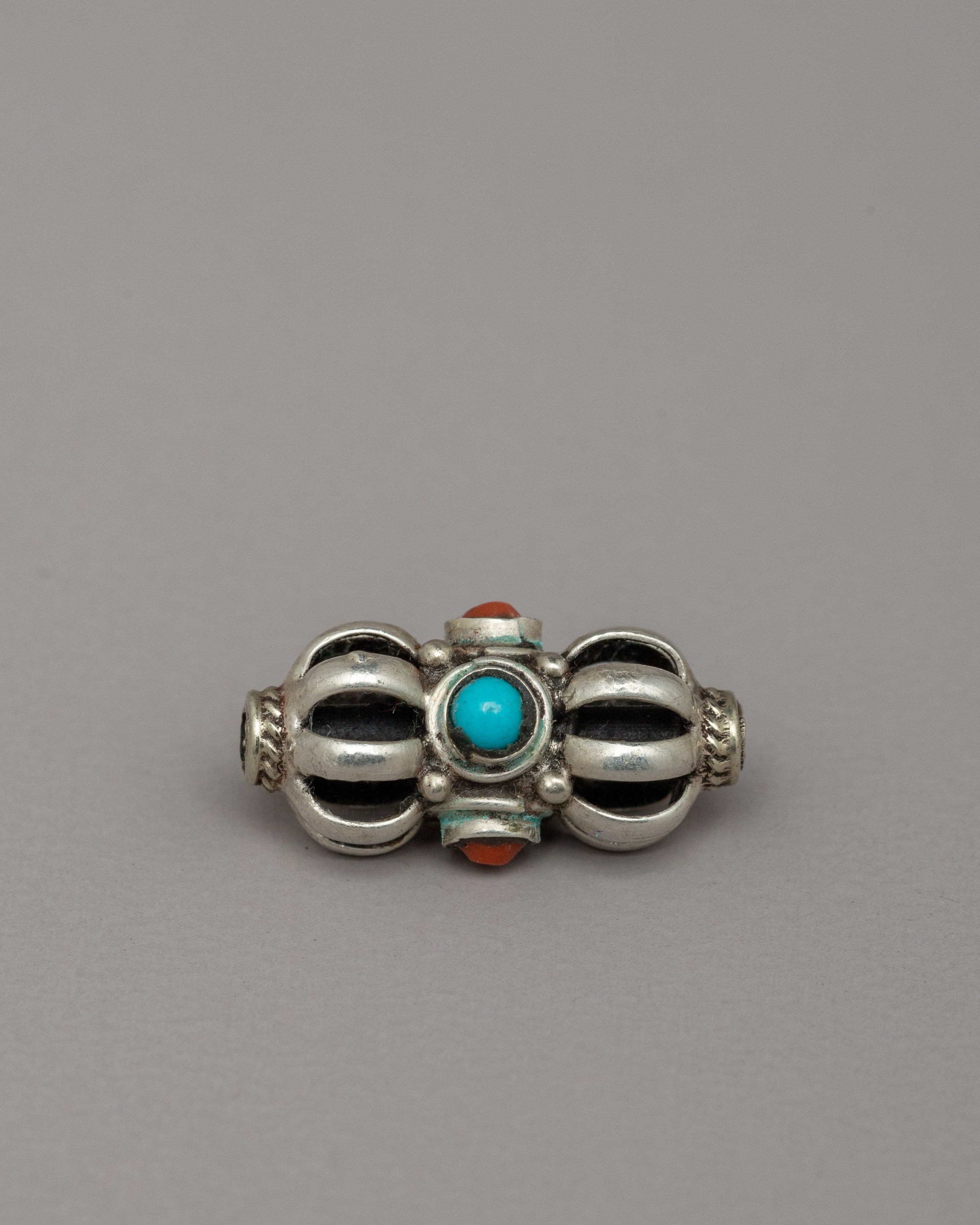 Tibetan Vajra Locket | A Symbol of Wisdom