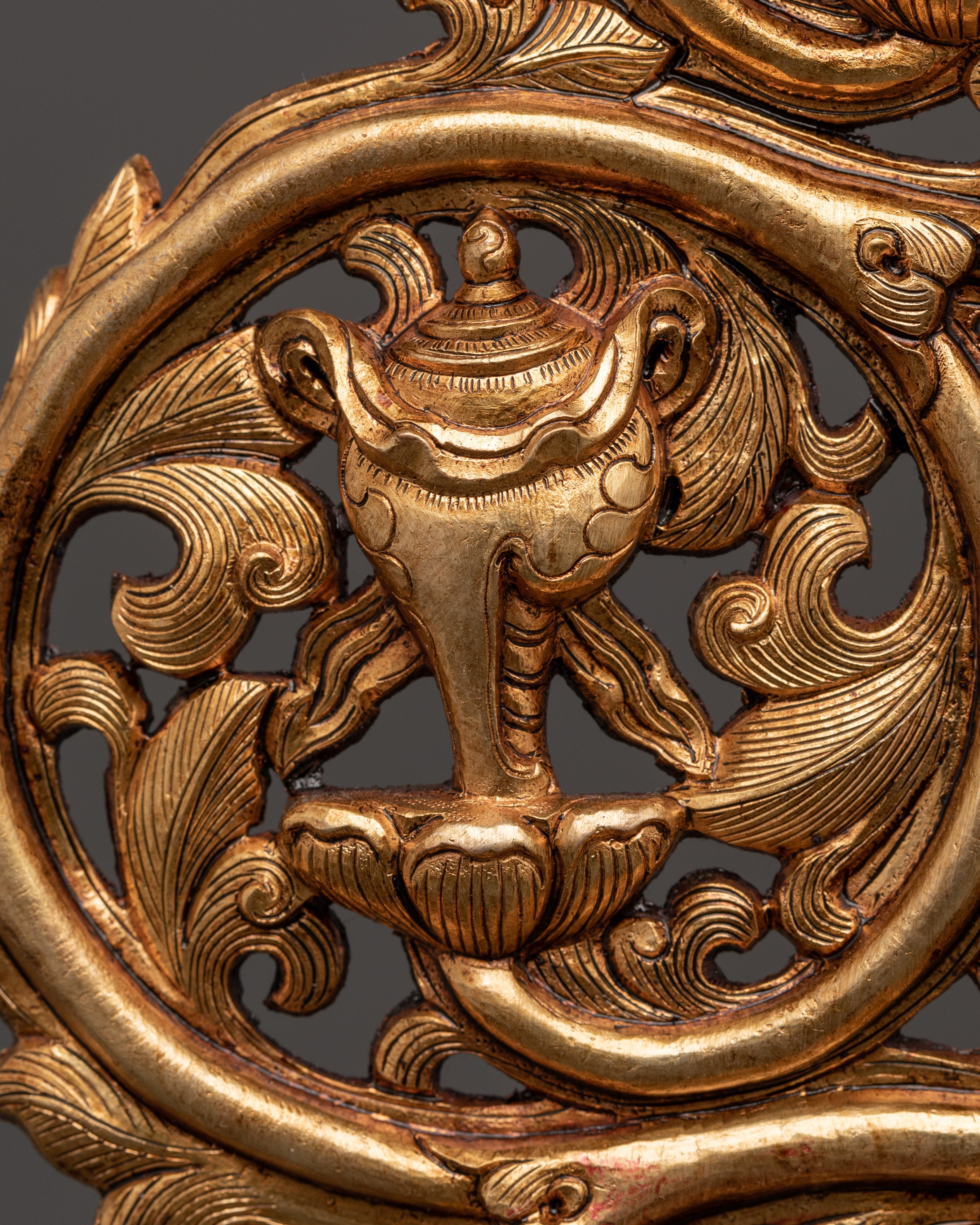 Sacred Guru Rinpoche with 8 Auspicious Symbols | Tibetan Deity Figure