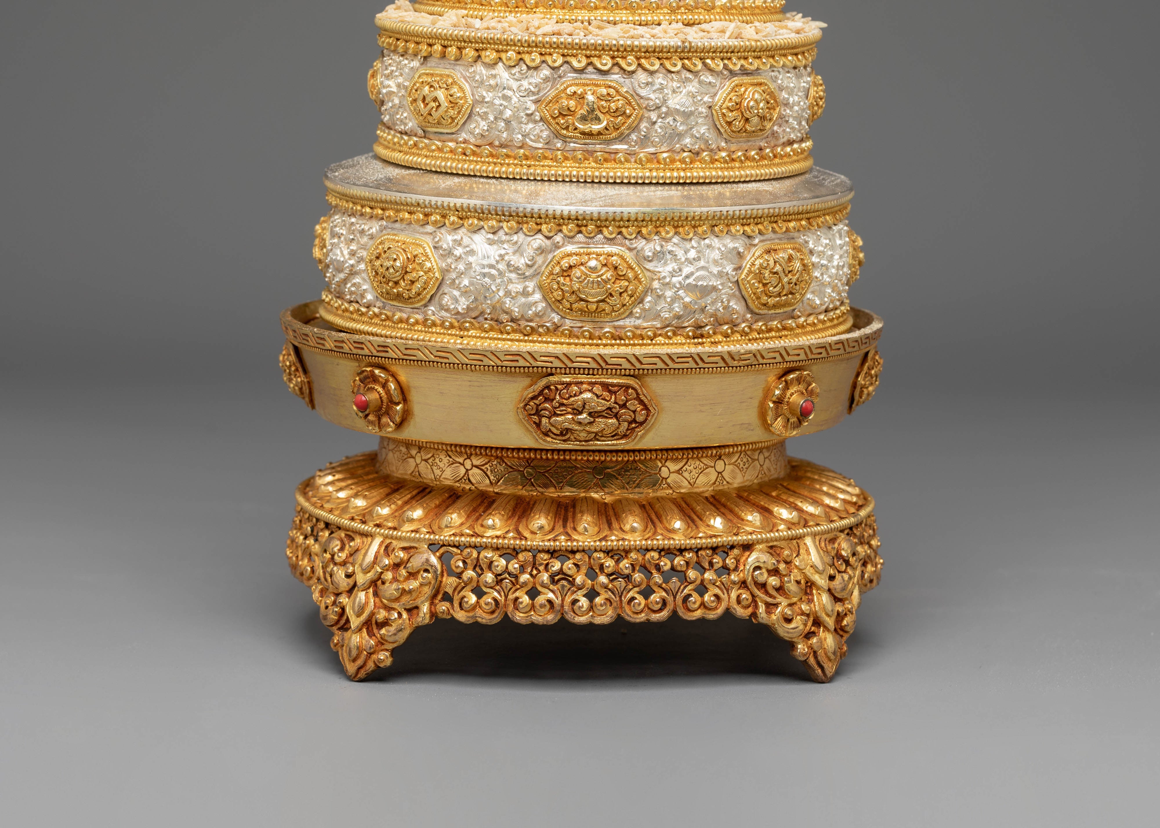 Tibetan Buddhist Mandala Set for Decor | Pure Silver & Fire Gold Mandala