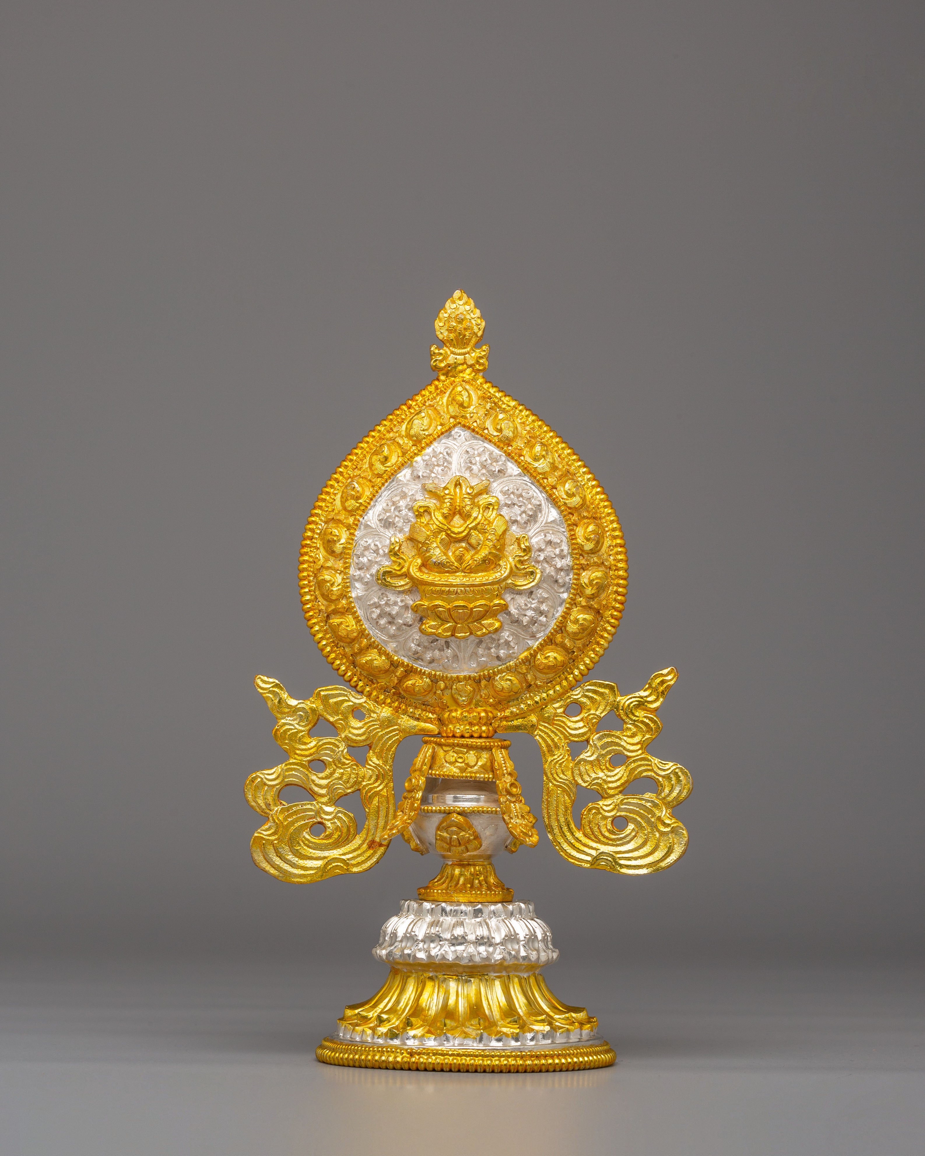 Tibetan Altar Eight Auspicious Symbols | Tibetan Buddhist Ritual Tools