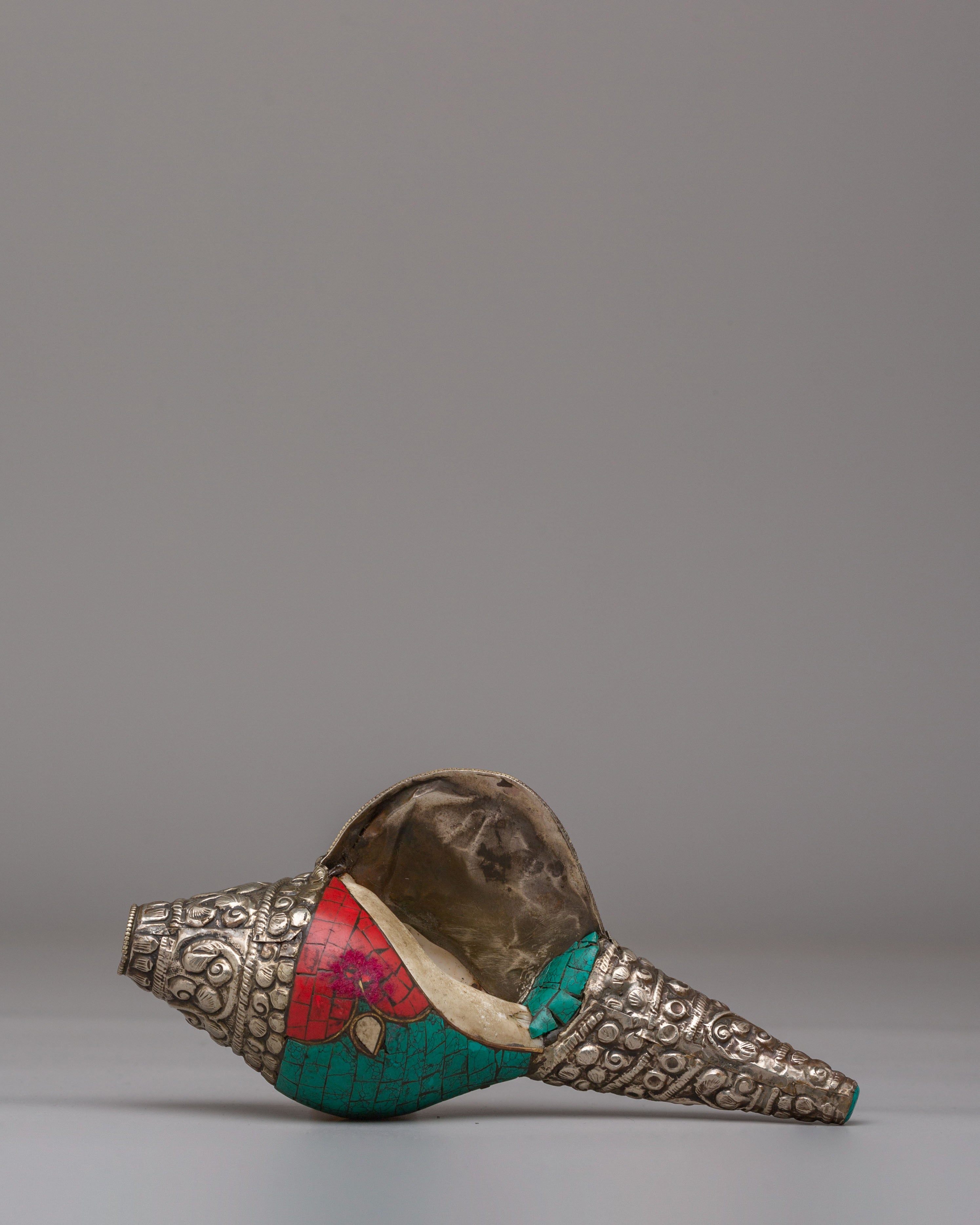 Traditional Buddhist Conch | Buddhist Ritual Trumpet for Puja