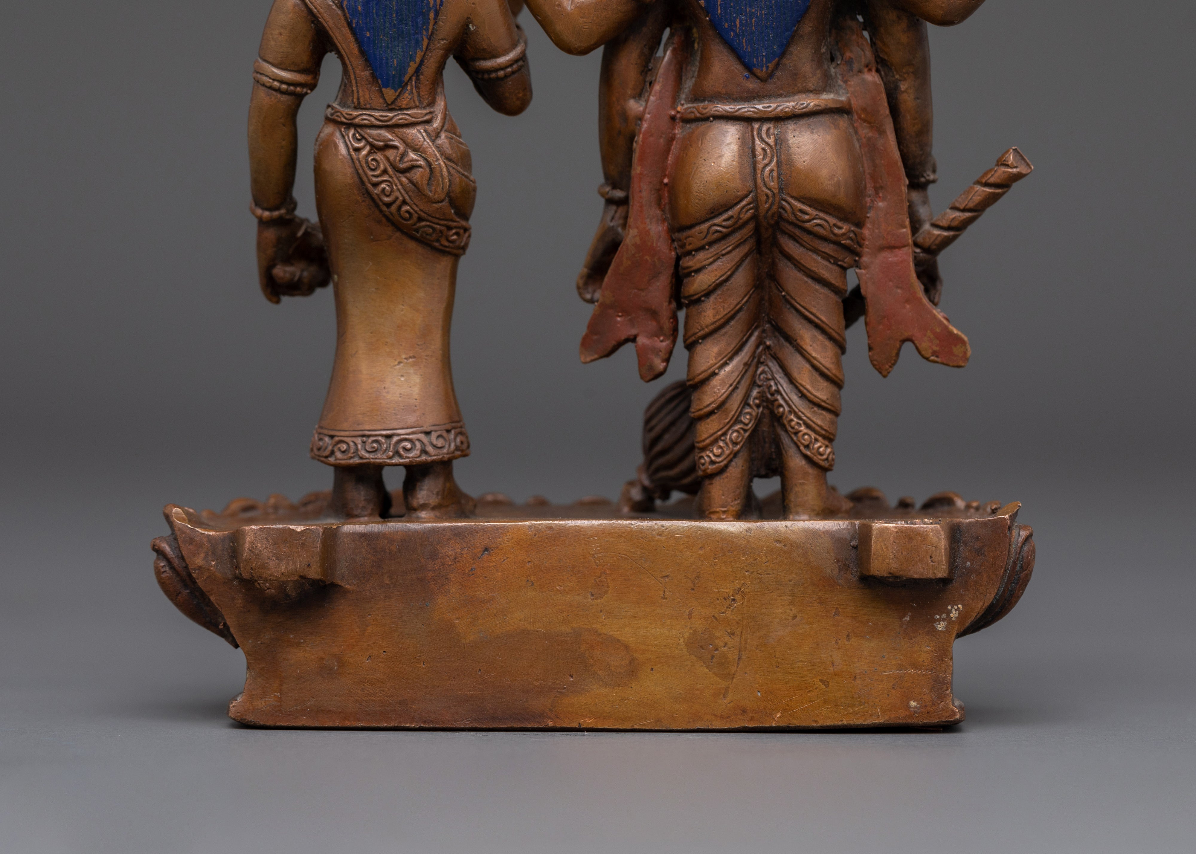 Vishnu and Laxmi Statue | Divine Deity of Harmony and Preservation