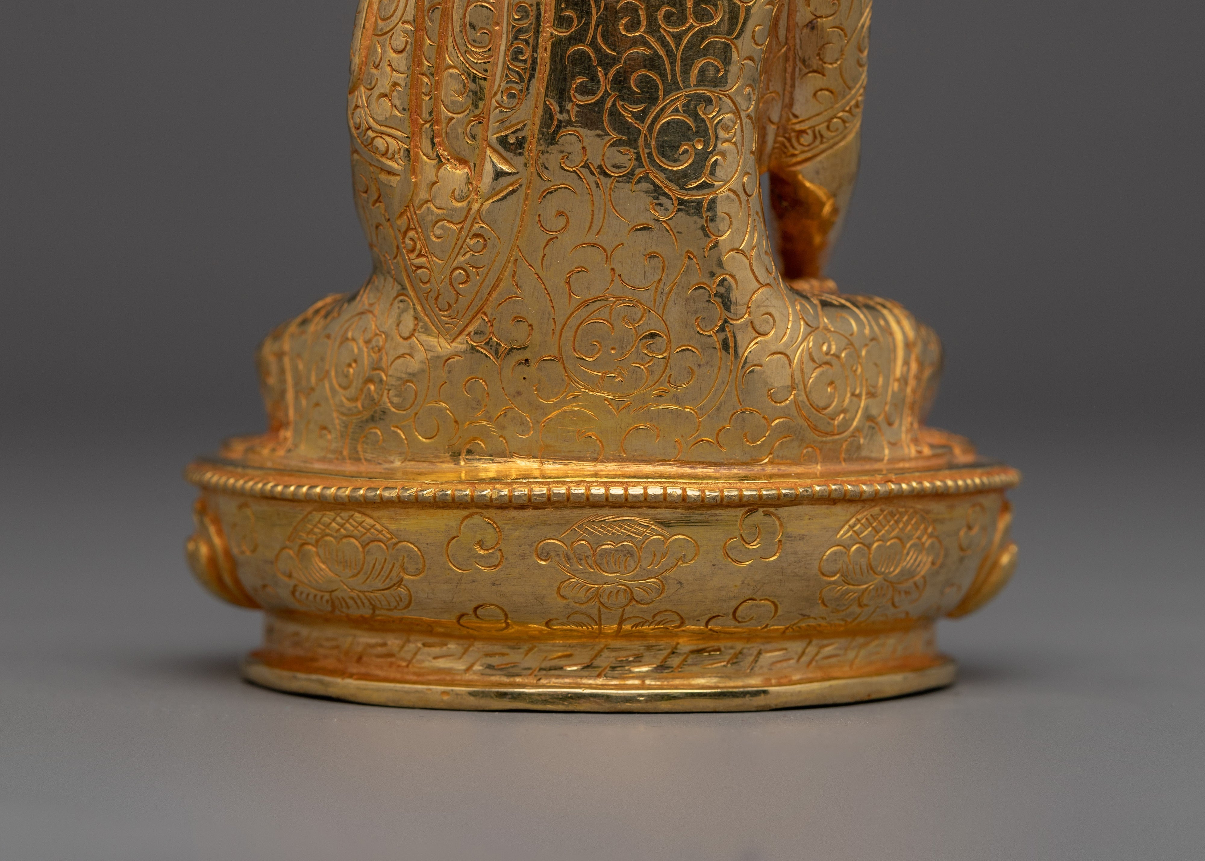 Golden First Buddha Shakyamuni Artwork | Founder of the Buddhist Religion