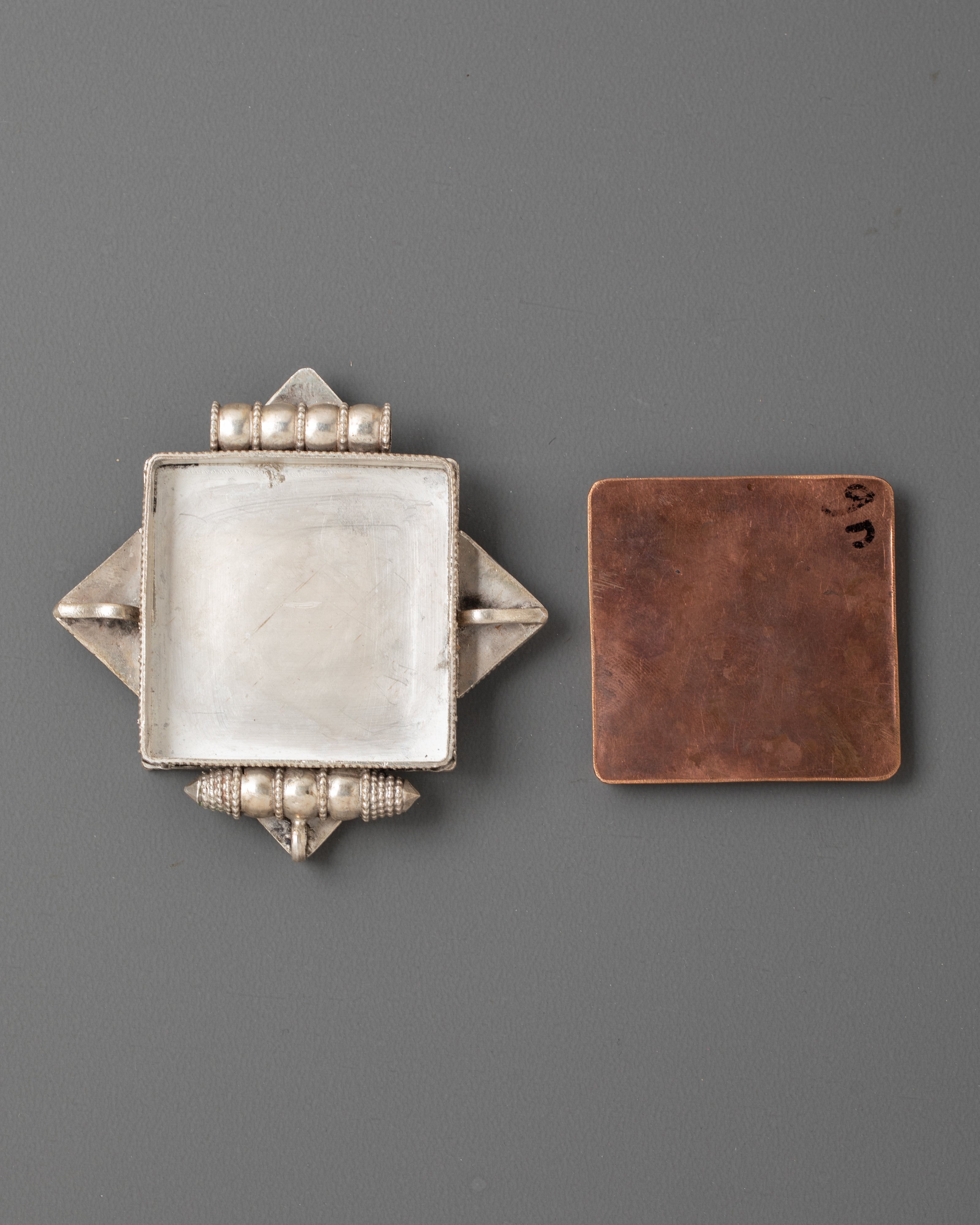 Flower Locket With Coral | Coral and Turquoise Locket