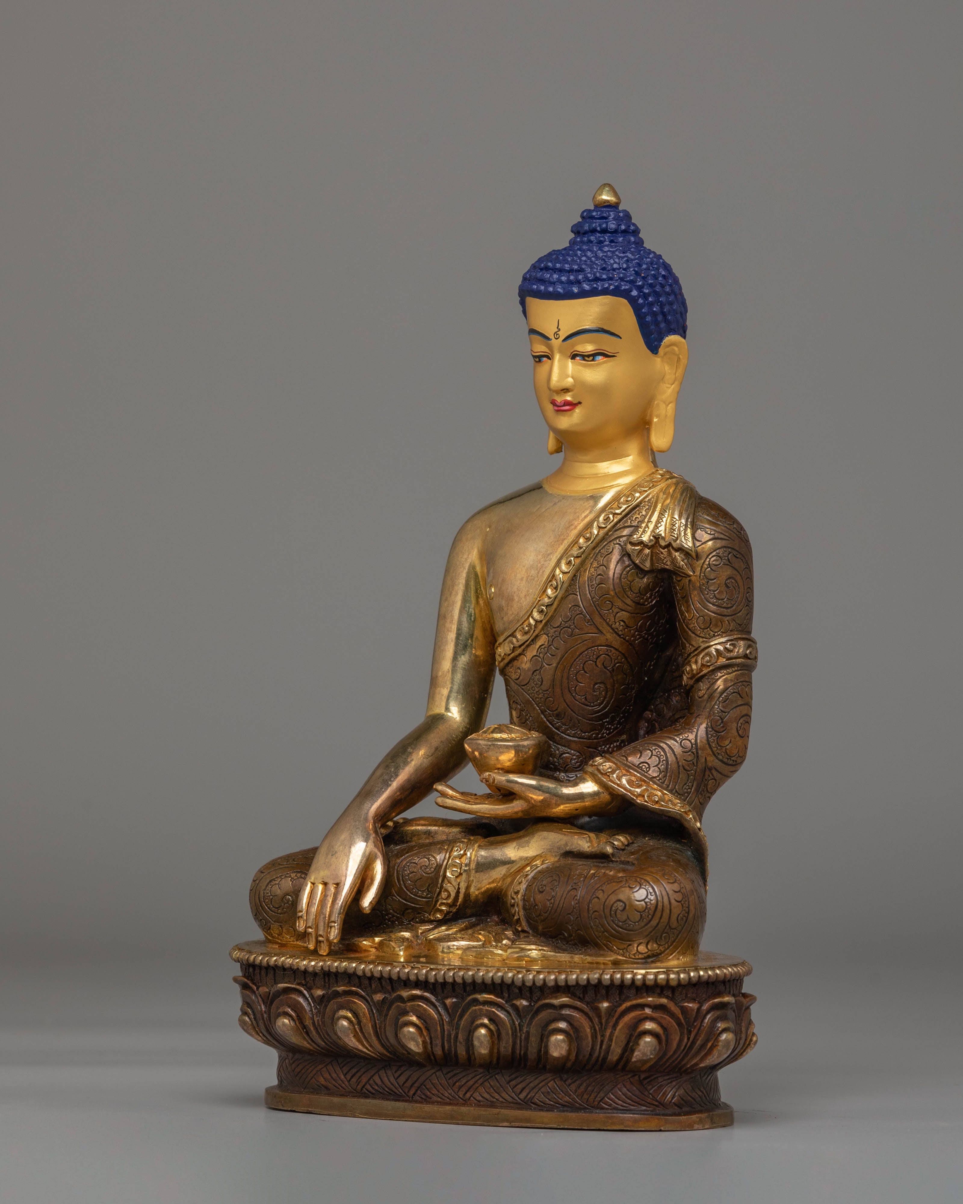 Handcrafted Gautam Buddha Golden Statue