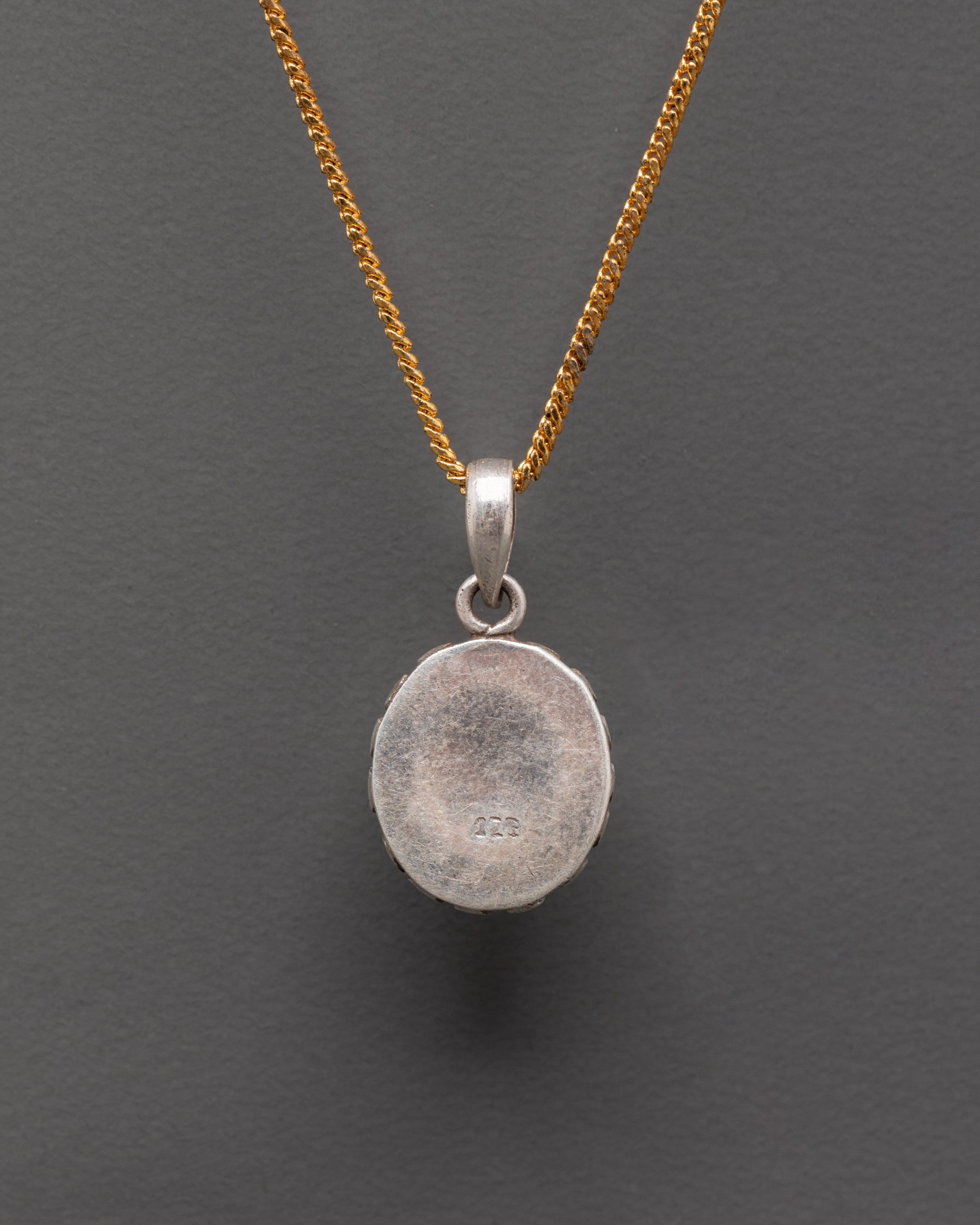 Spiritual Healing Locket | Sterling Silver with Gamet Artificial Stone