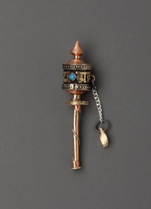 prayer-wheel-buddhist-mantra-spinner