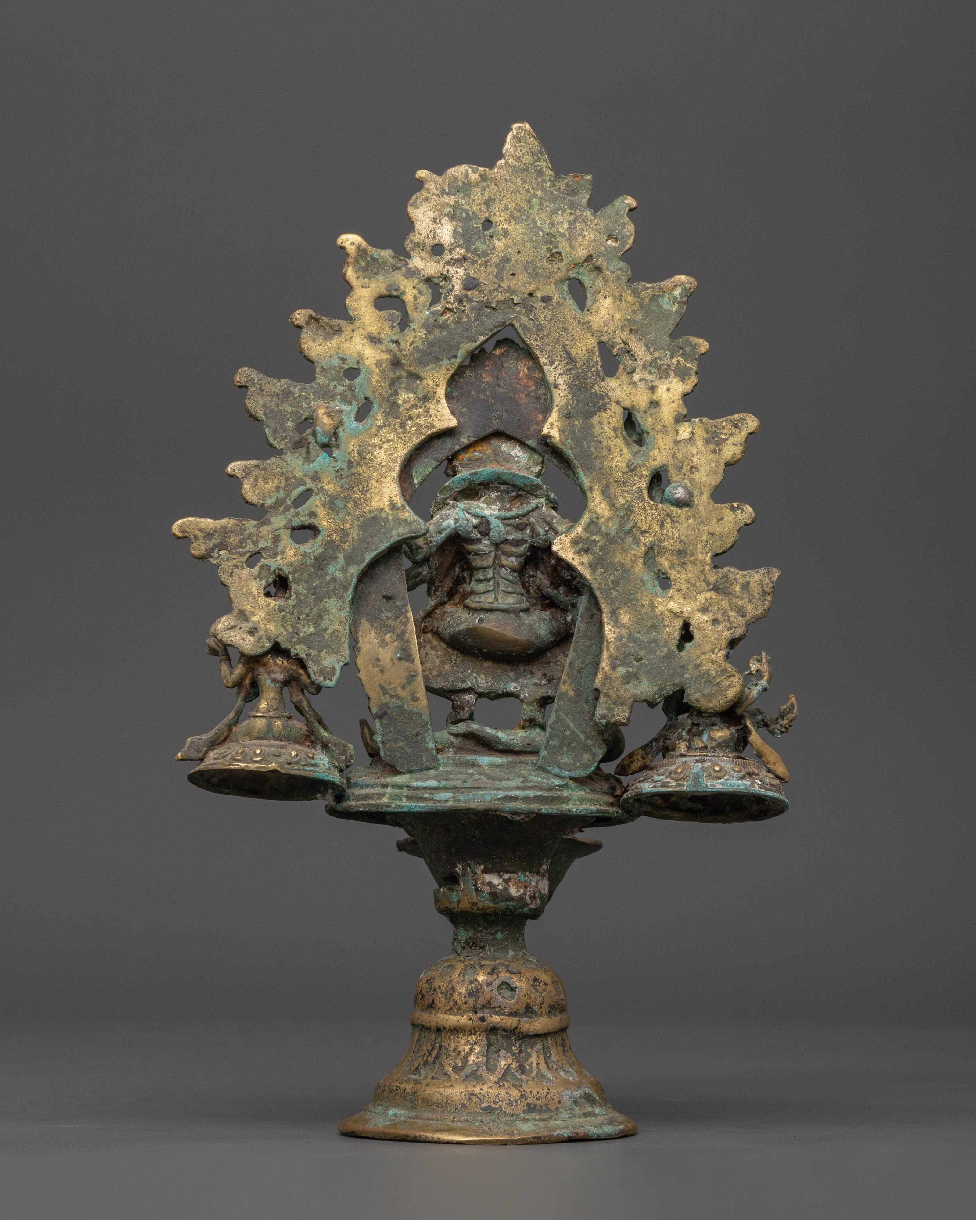 Panas Statue Oil Lamp | Spiritual Altar Decor and Lighting