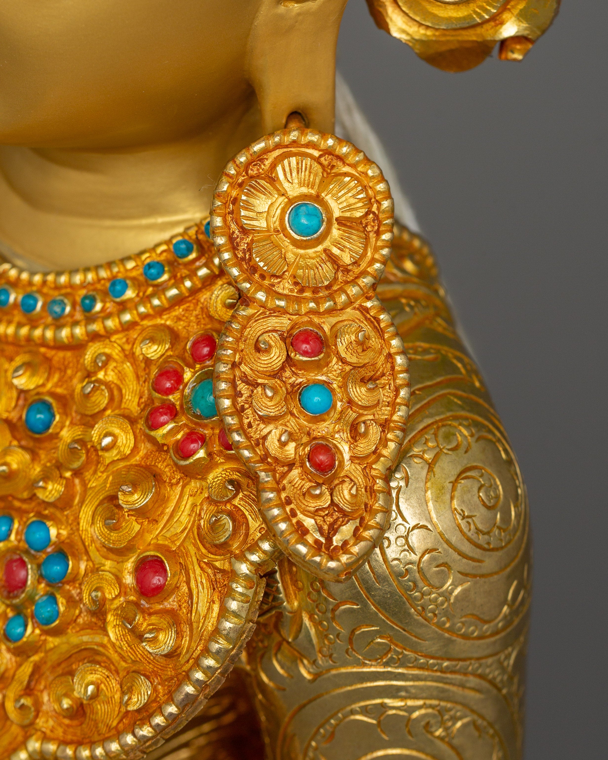 Peaceful Crown Shakyamuni Buddha Statue | Symbol of mindfulness practice