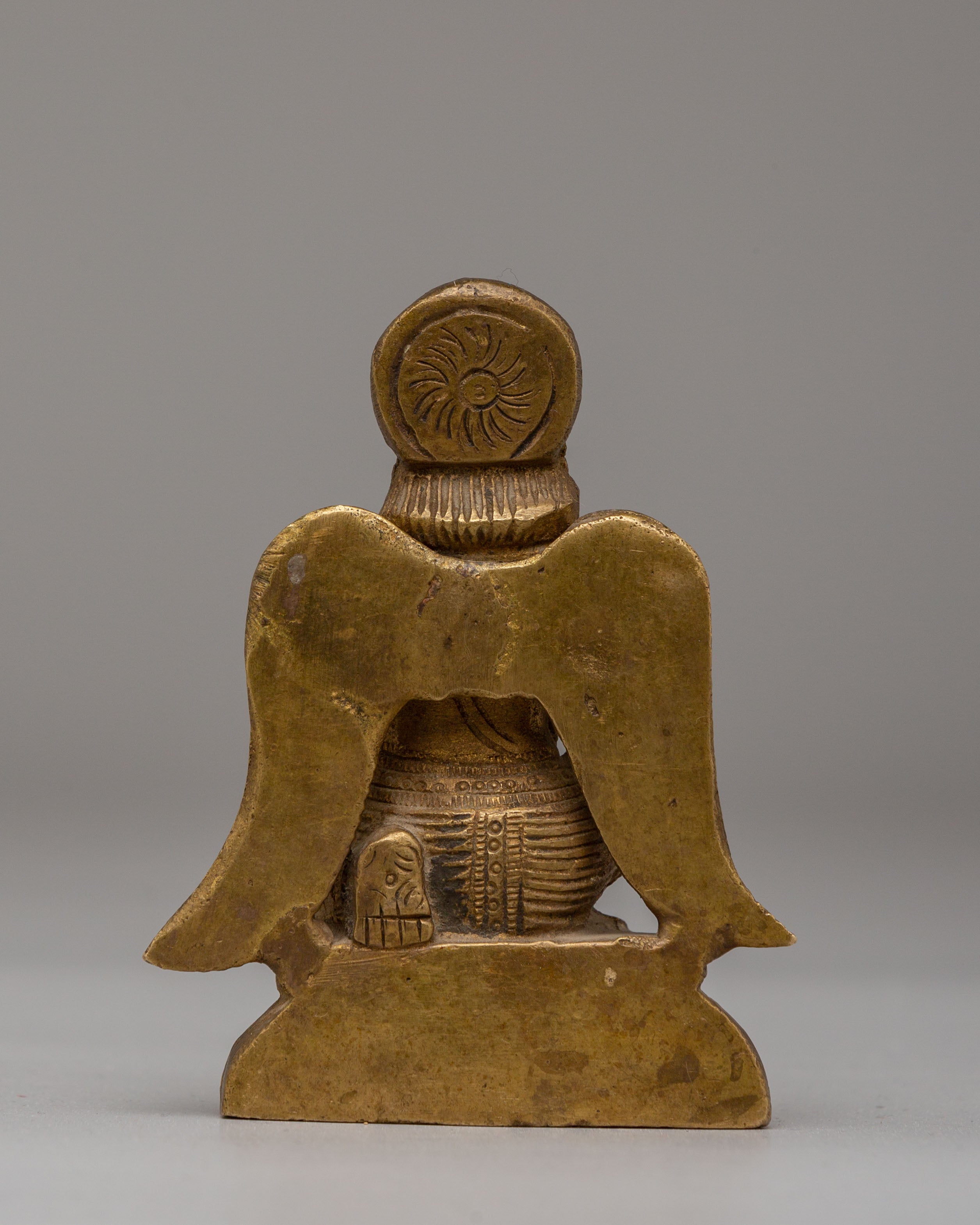 Traditional Garuda Deity Sculpture | Symbol of Power and Protection