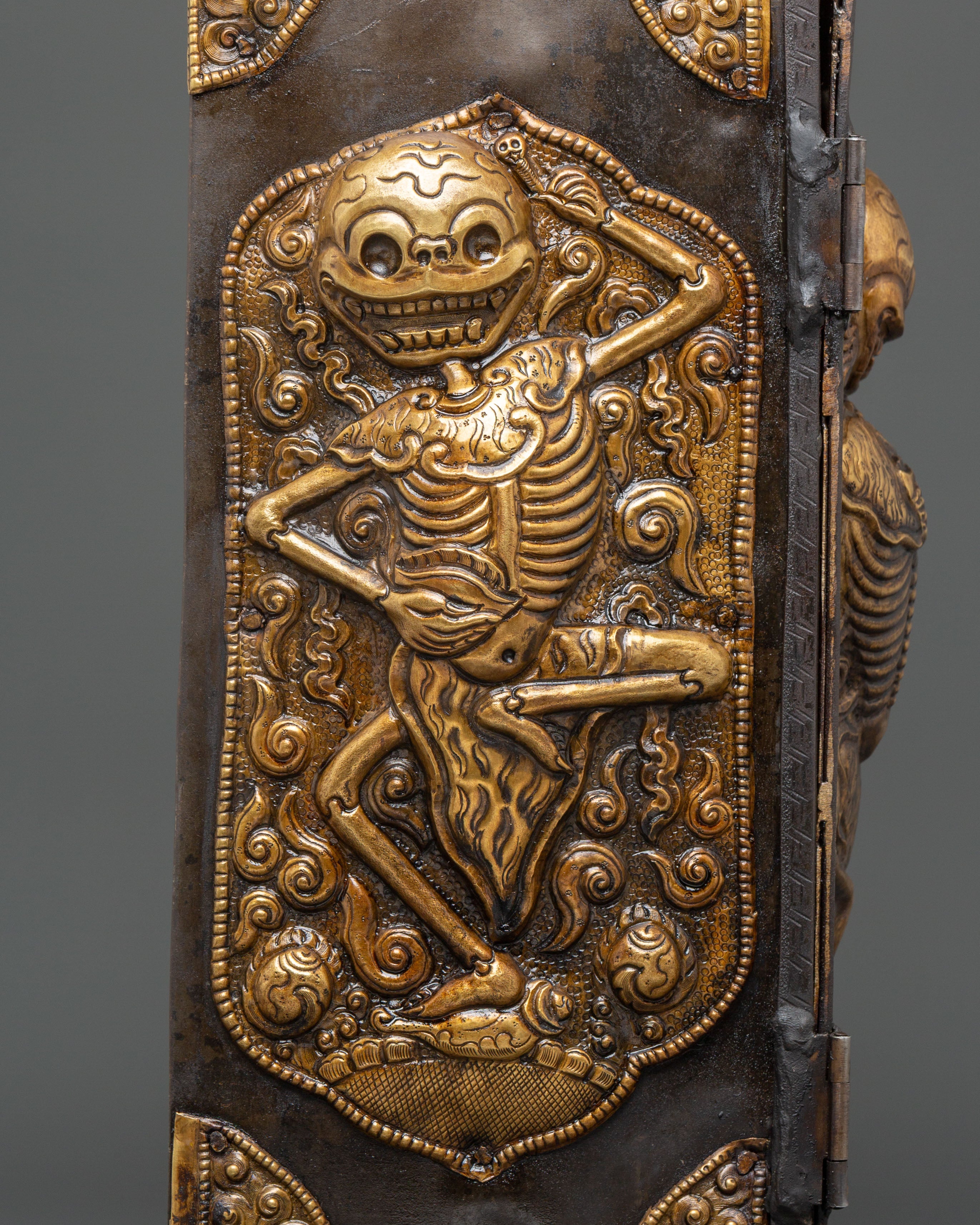 Chitipiti Iron Box | Box for Altar and Meditation