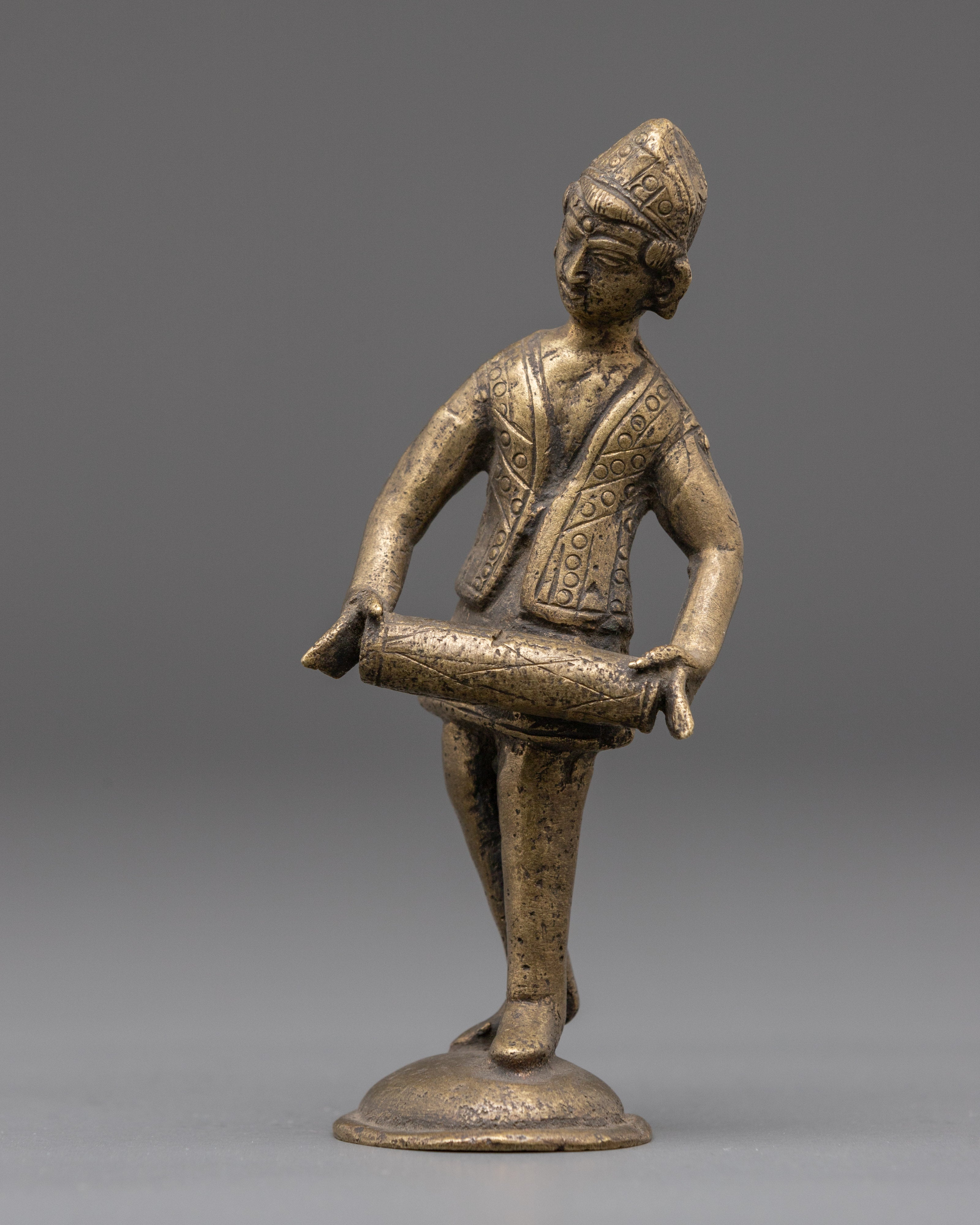 Musical Statue with Antique Finishing