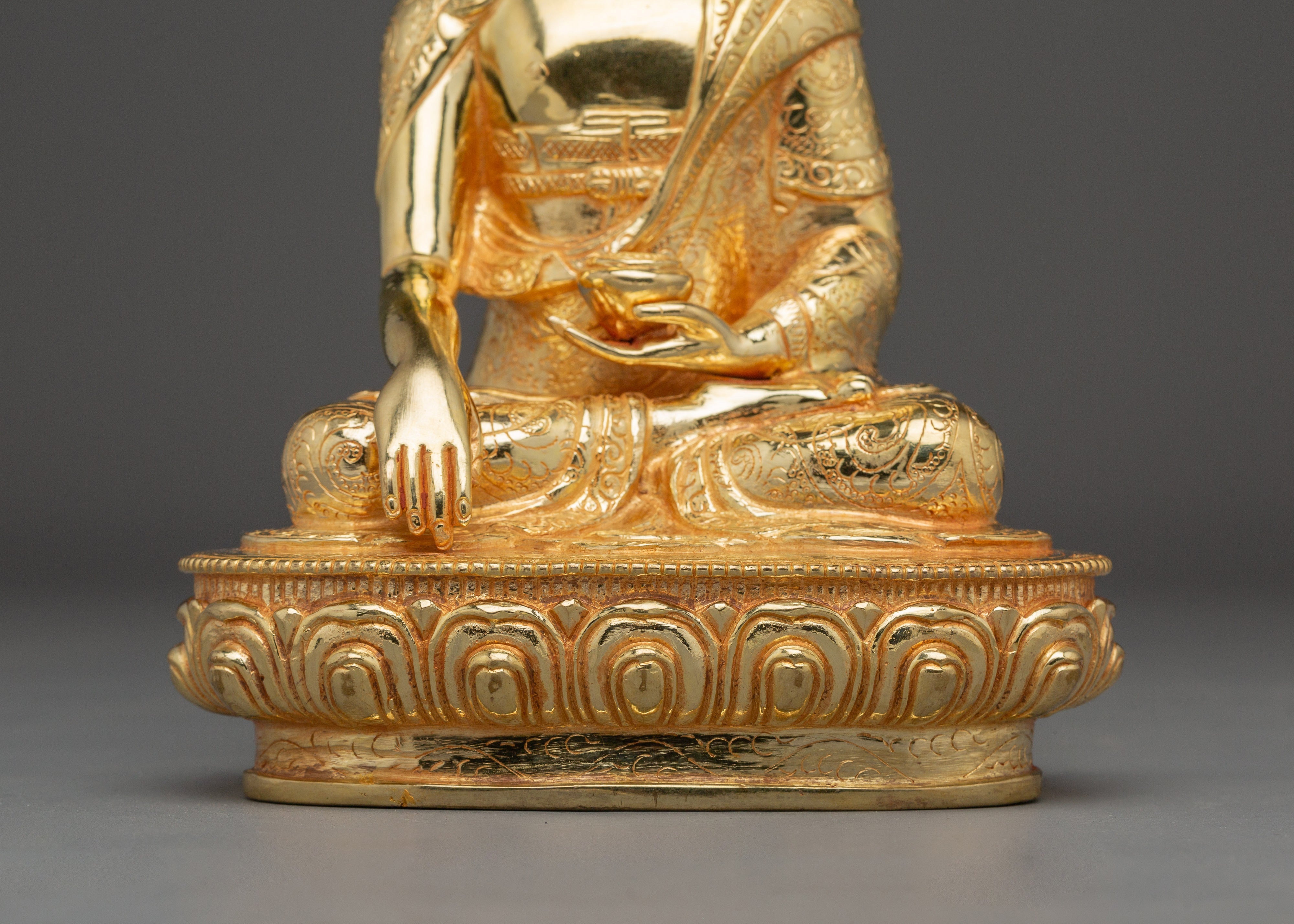 Vajrayana Buddhist Shakyamuni buddha | Peaceful deity