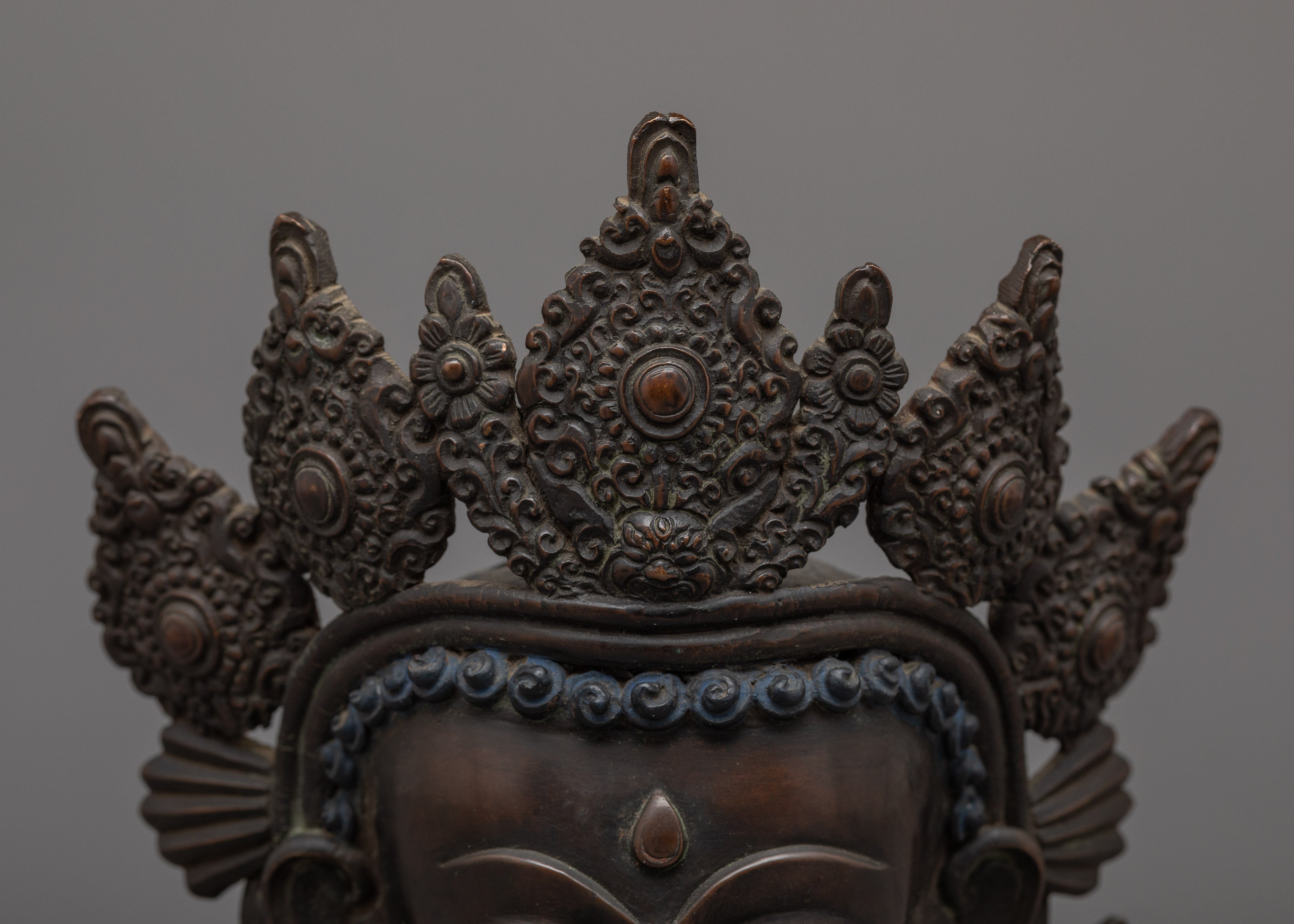 Crown Buddha Head Statue | Symbol of Tranquility and Peace
