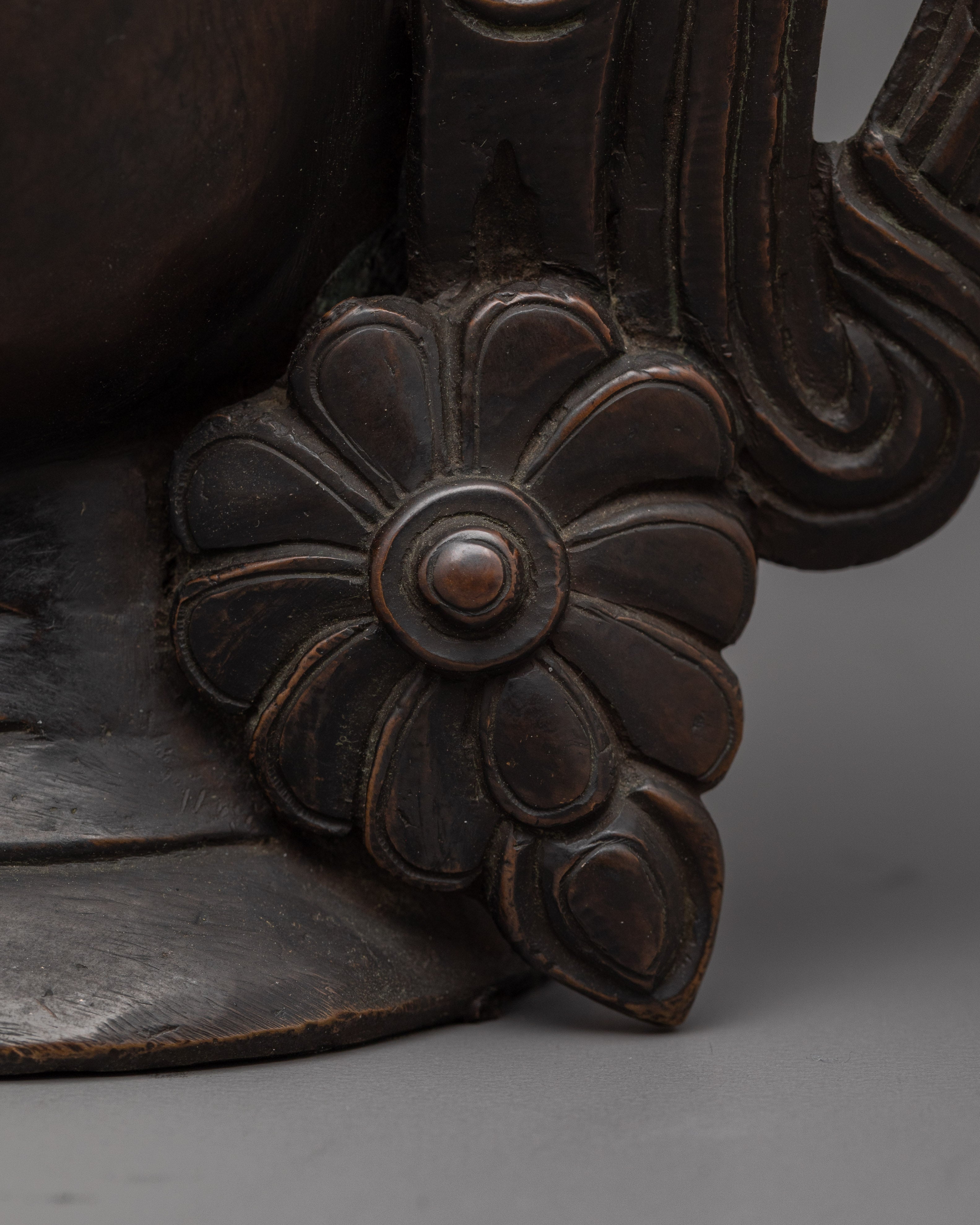 Crown Buddha Head Statue | Symbol of Tranquility and Peace