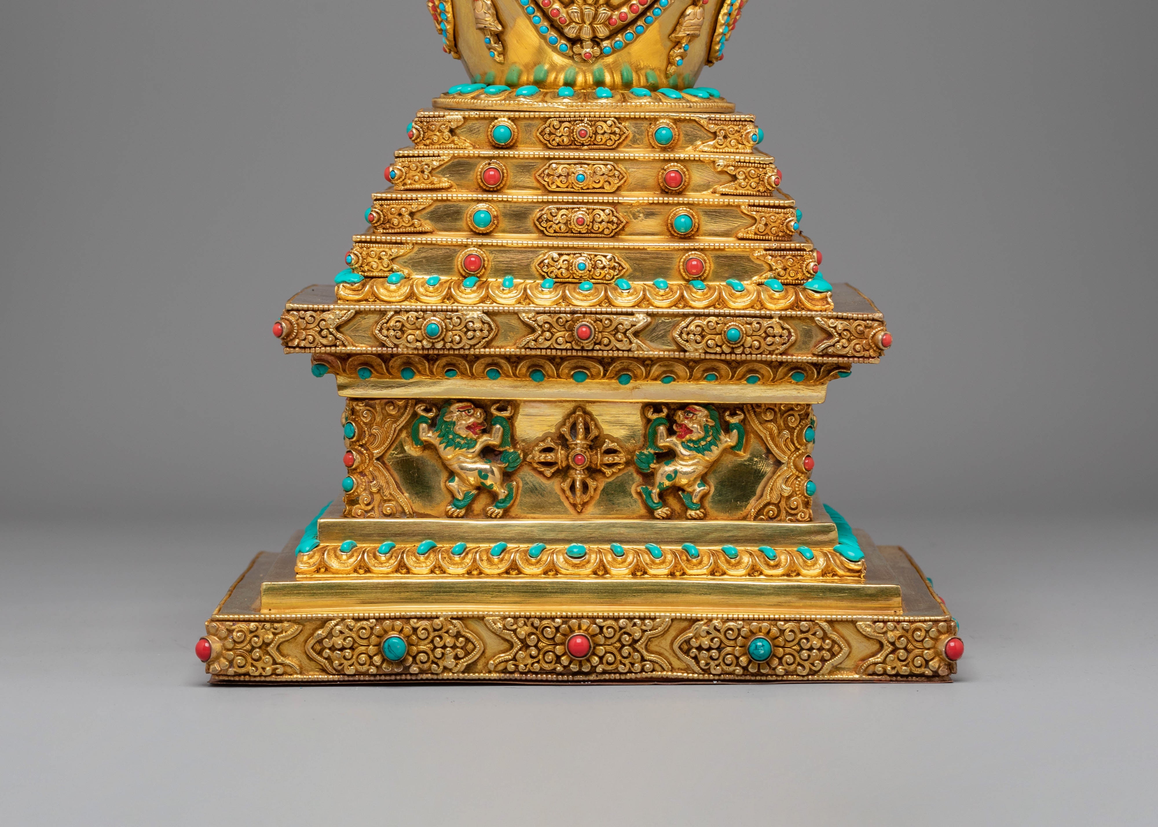 Traditional Tibetan Golden Stupa | Buddhist Stupa for Ceremonies