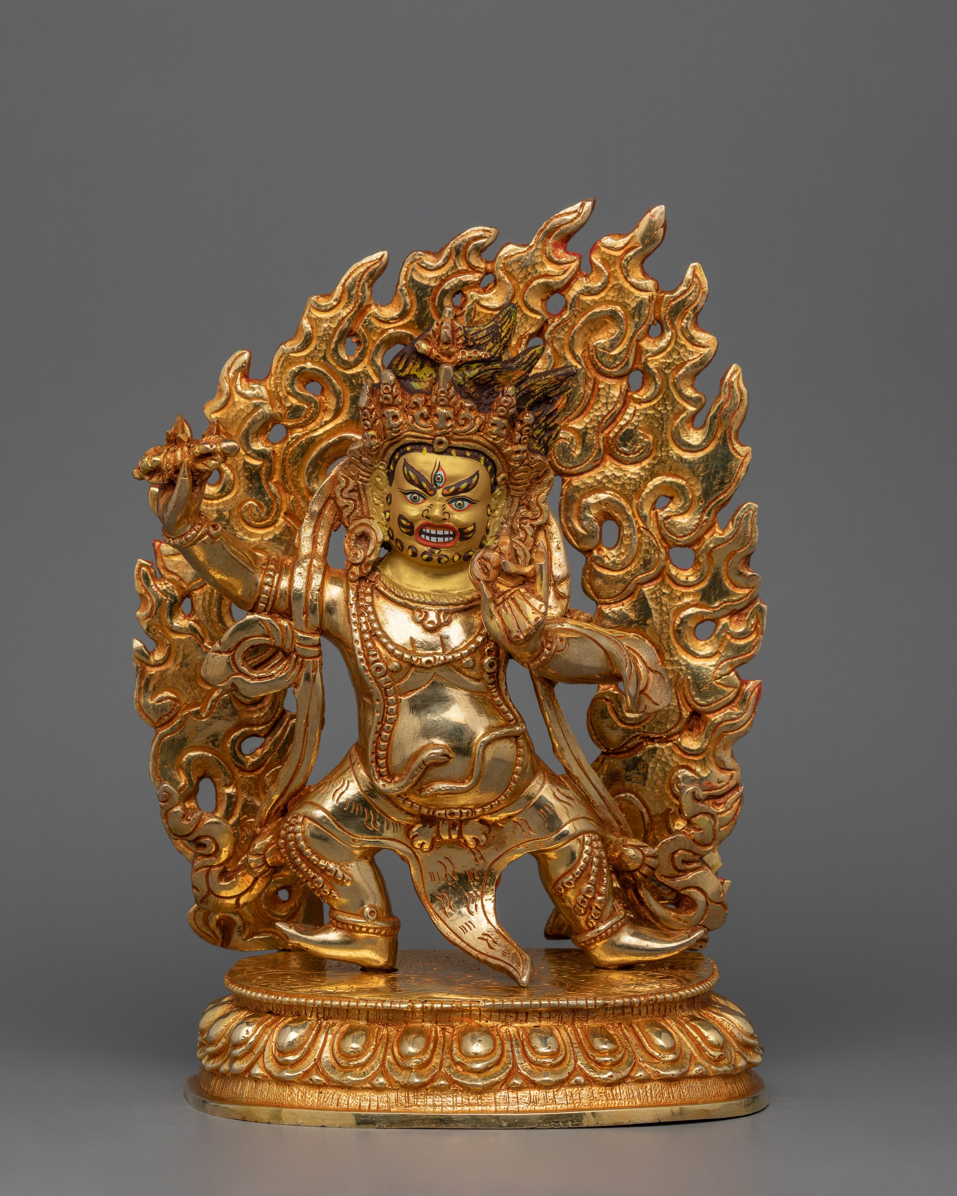 vajrapani-statue-holder-of-the-thunderbolt