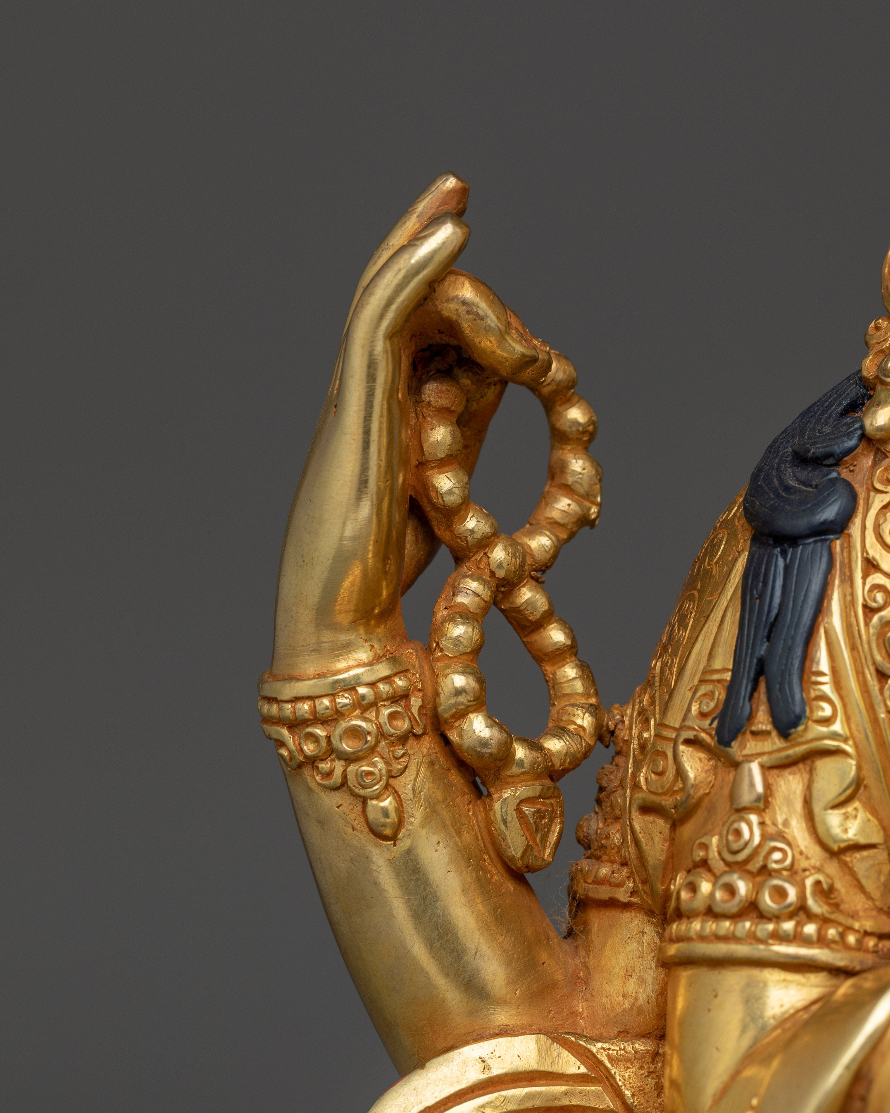 Chenrezig in Four-Armed Form | The one who looks with an unwavering eye