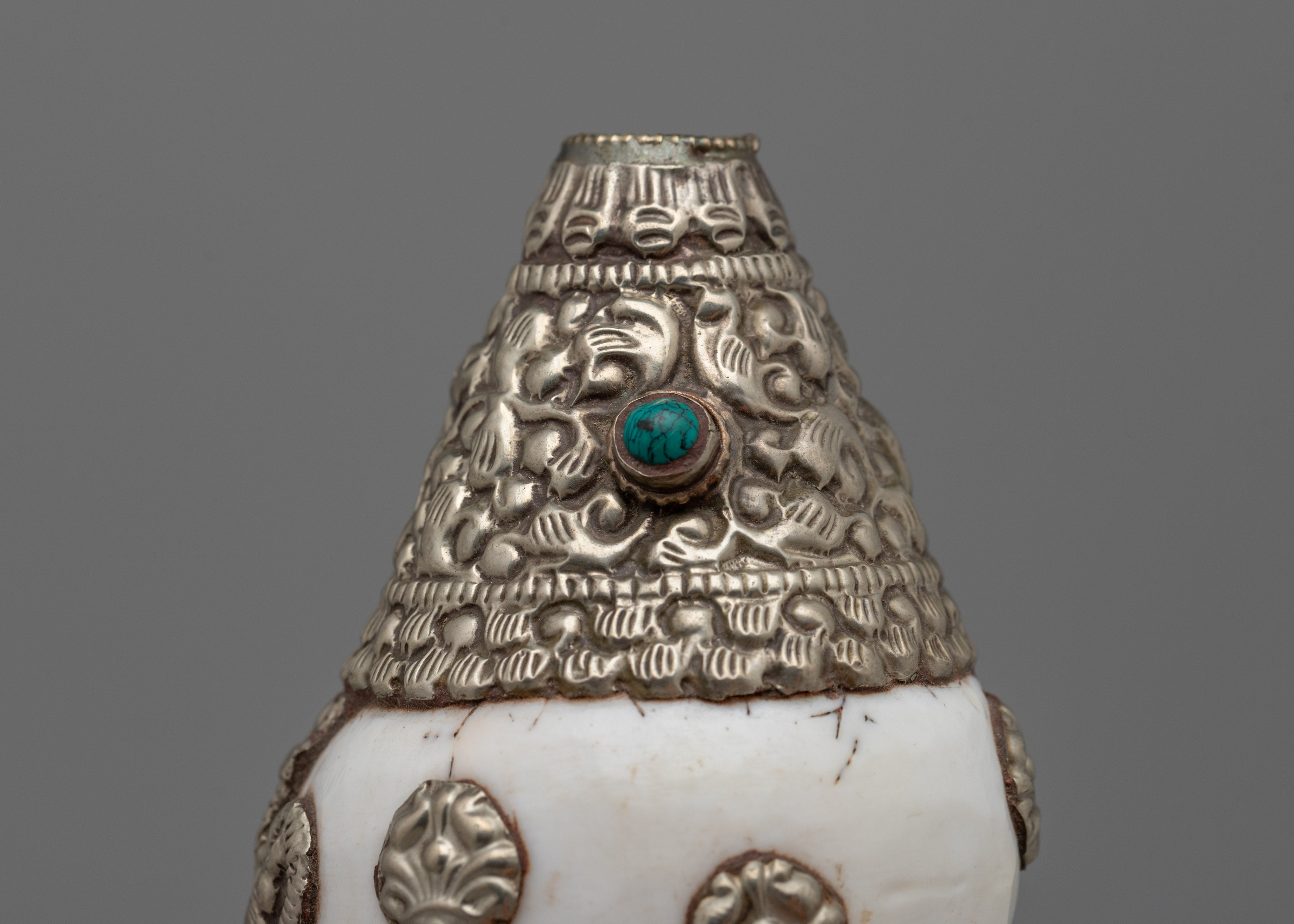 Decorative Silver Conch Shell | Buddhist Ritual Tool