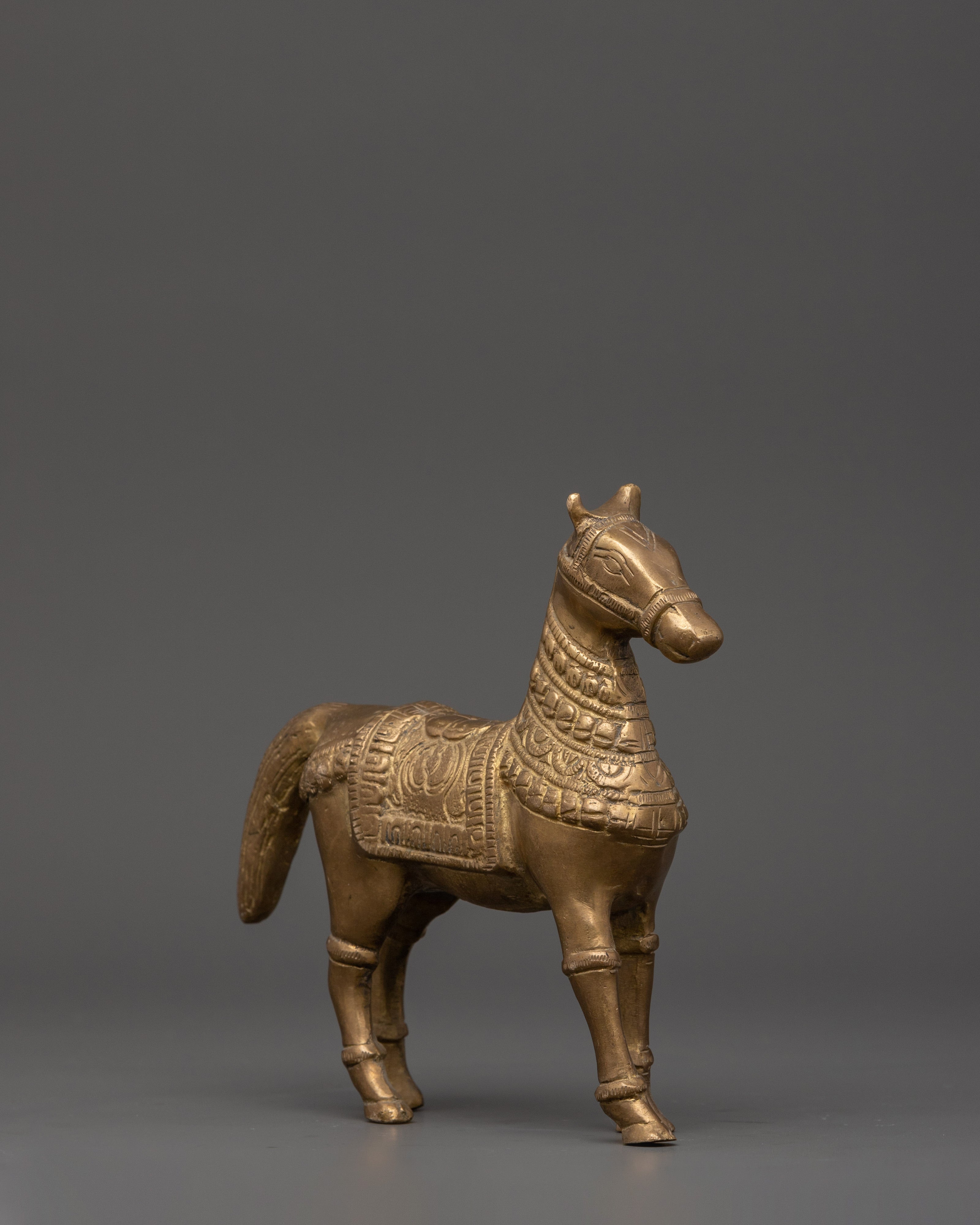 Brass Horse Sculpture for Home Decor | Handcrafted Symbol of Power, Speed & Victory