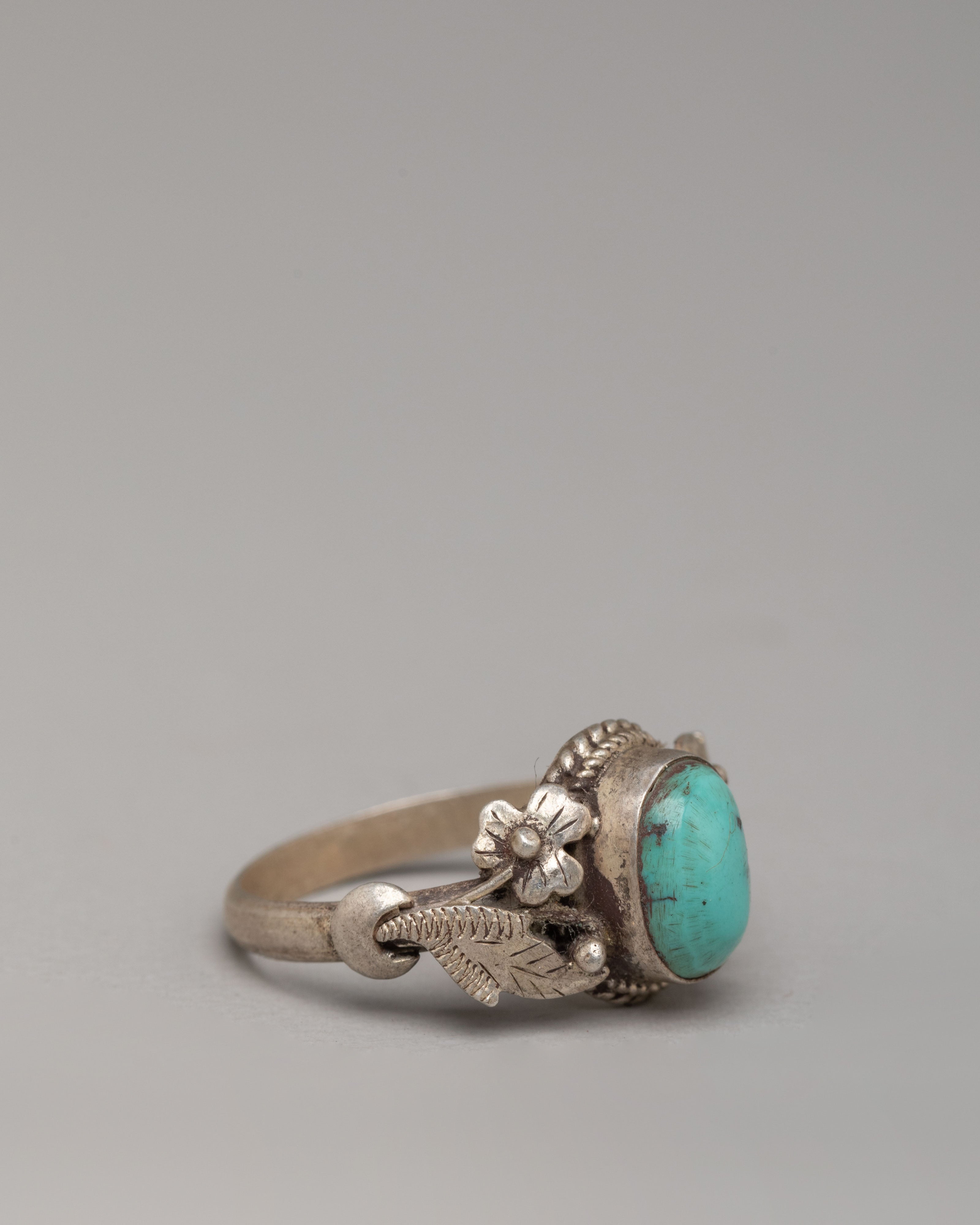 Decorative Tibetan Ring | Spiritual Protection Ring