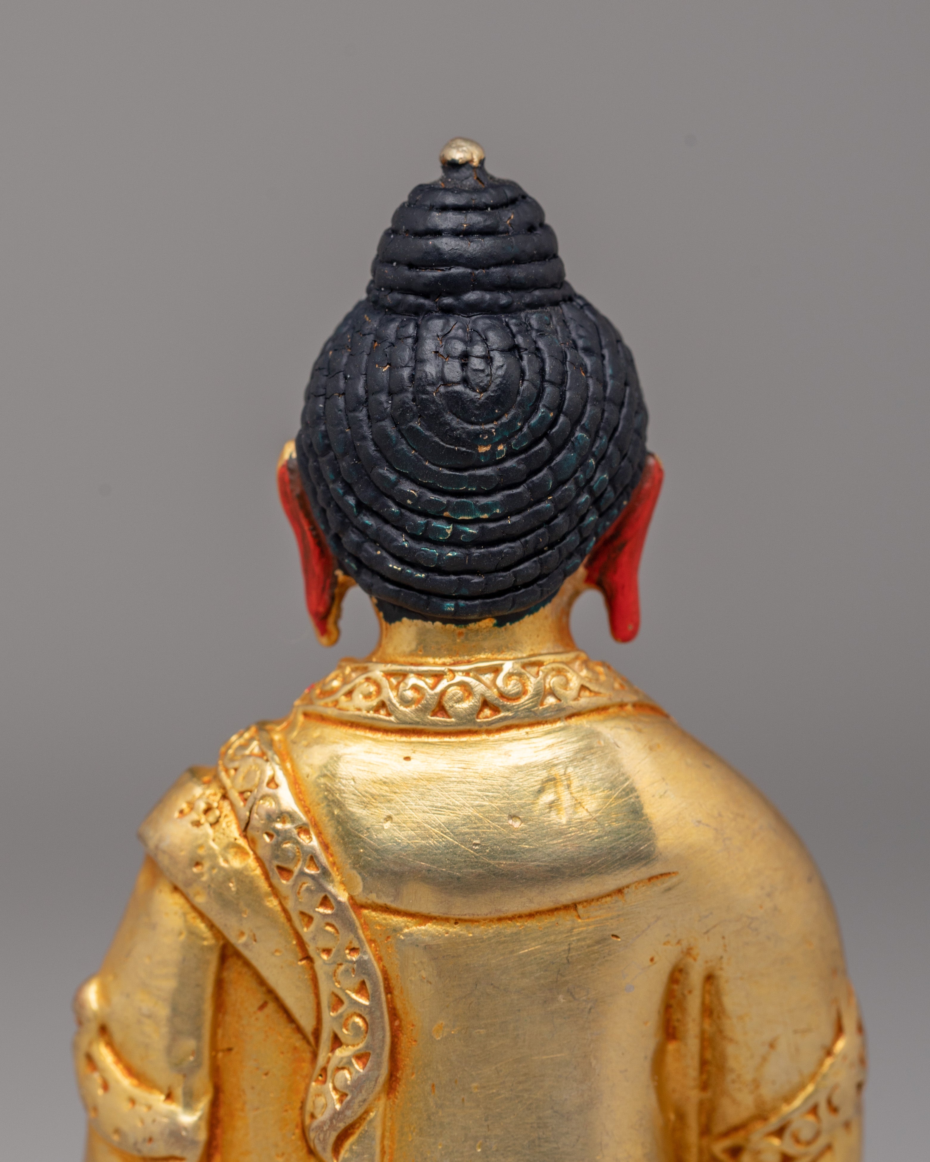 Golden Shakyamuni Buddha Statue | Symbol of Enlightenment & Peace