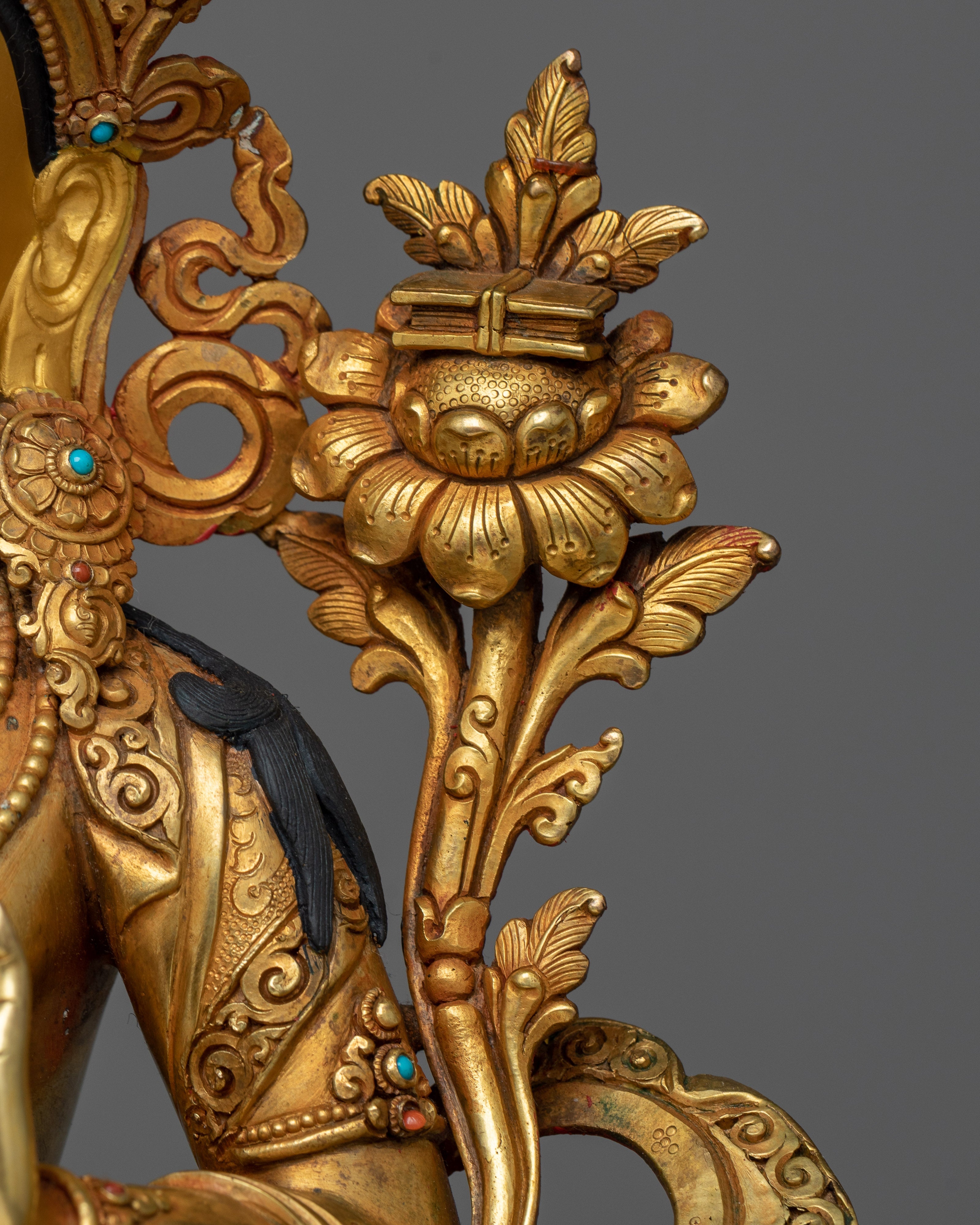 Serene Manjushri Figure | Embodying Wisdom and Enlightenment