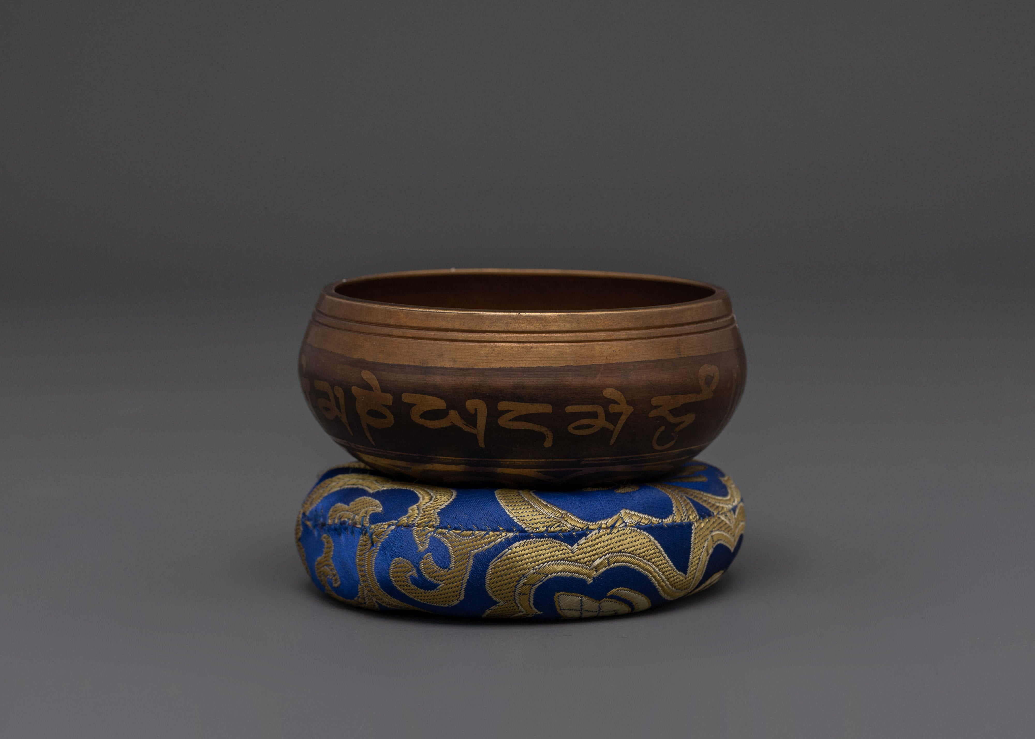 Handcrafted Himalayan Singing Bowl | Healing Vibration Bowl