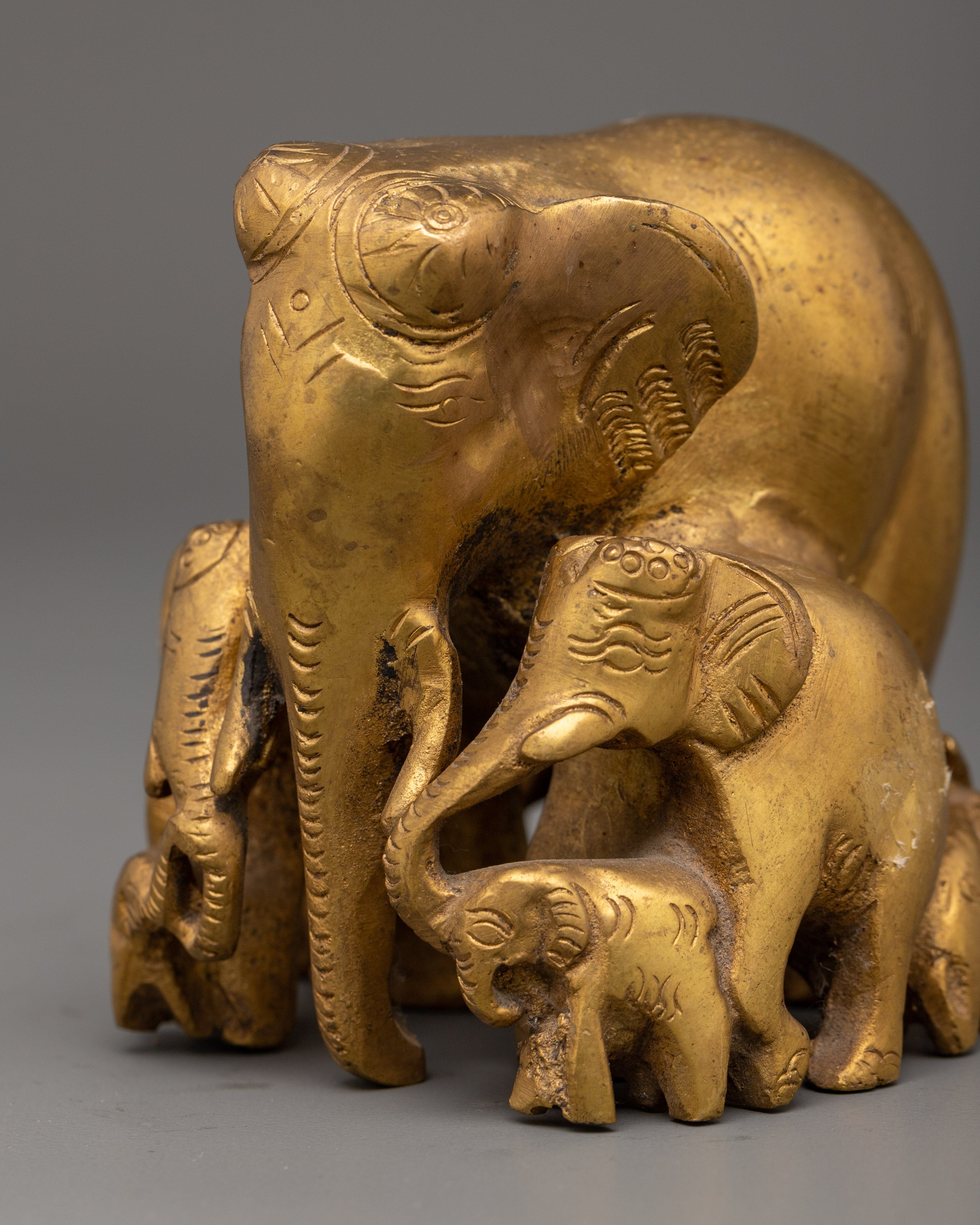 Handcrafted Brass Elephant Family Sculpture | Symbolic Elephant Set for Home Decor