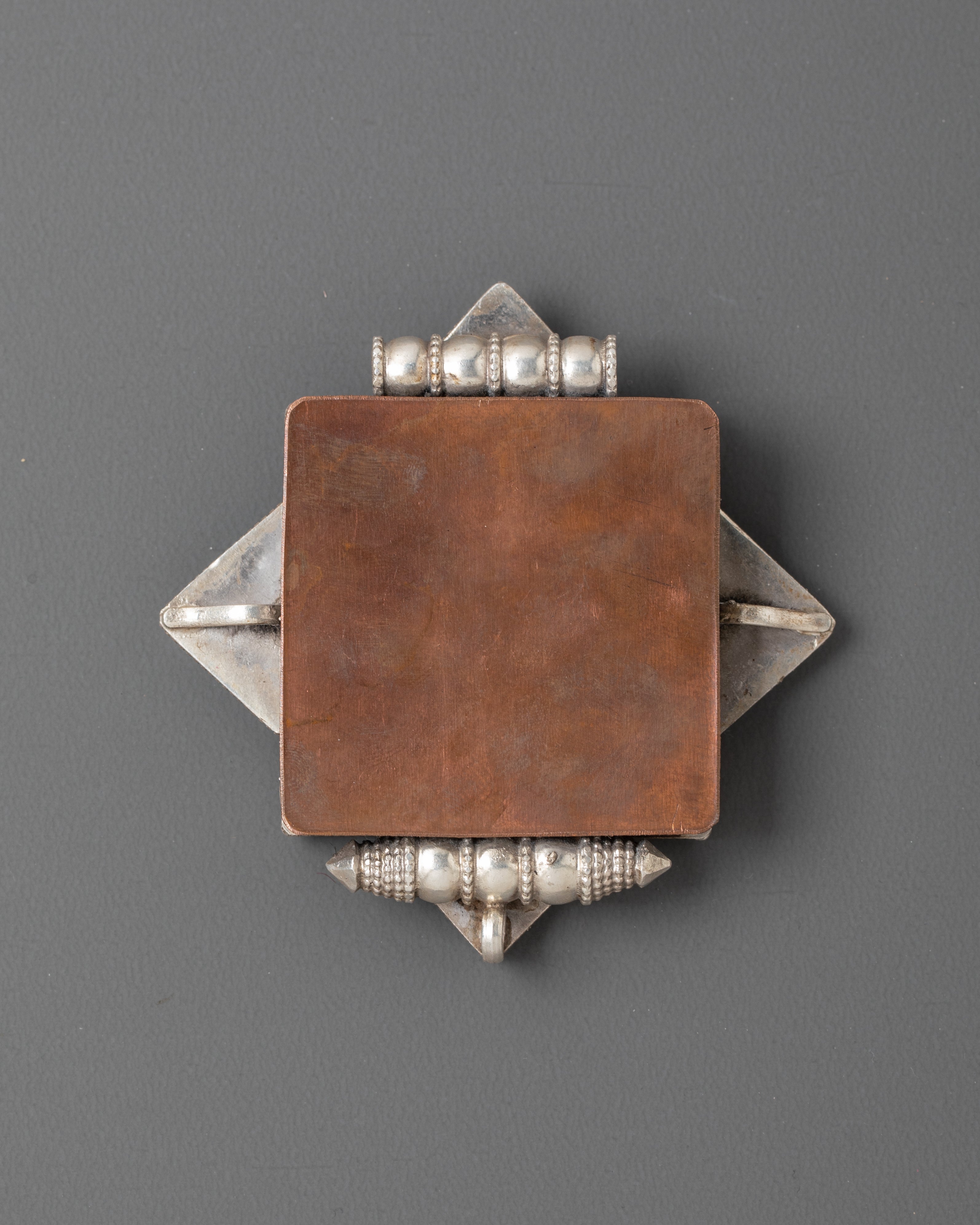 Flower Ghau Locket | Spiritual Healing Amulet