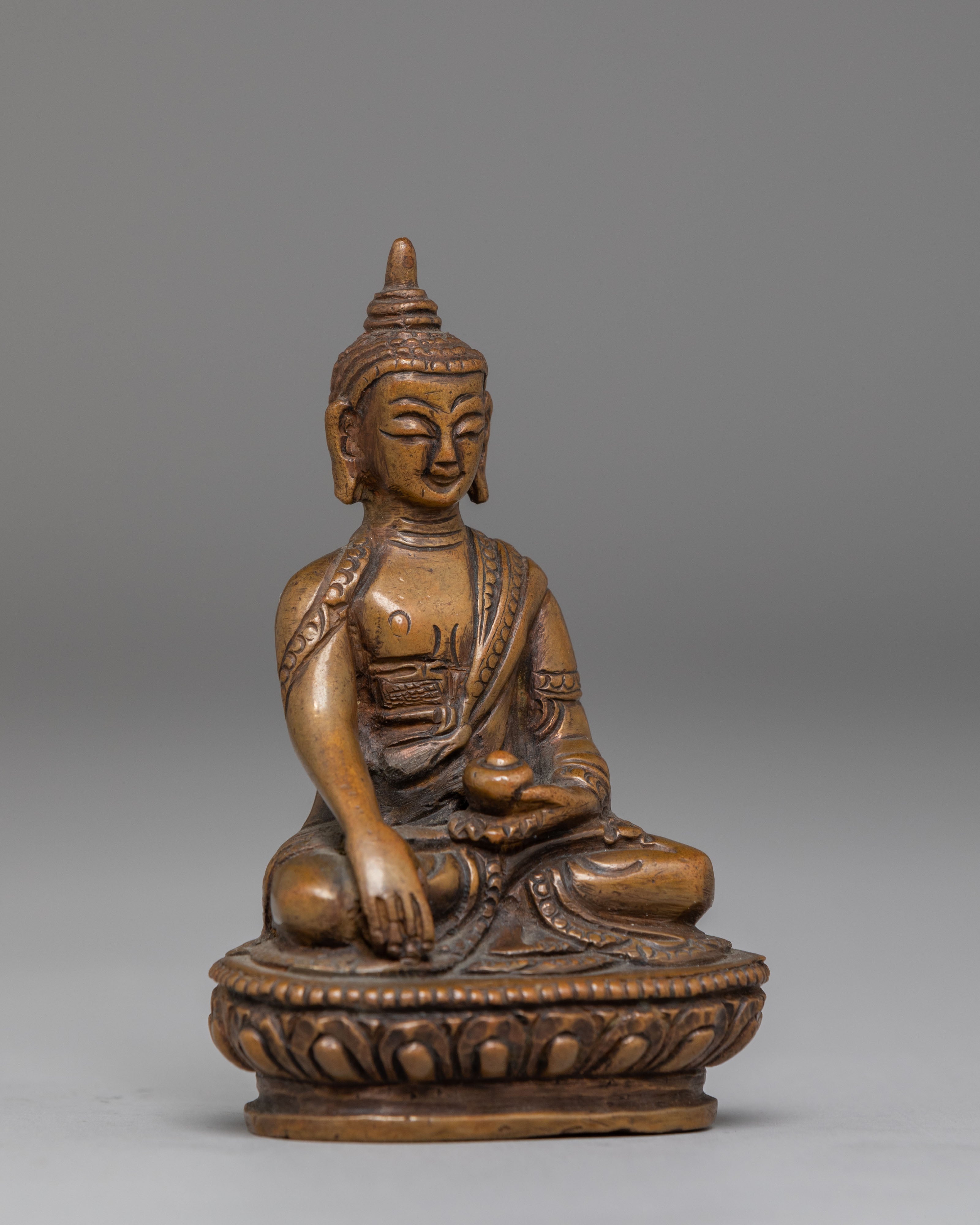 Historical Buddha Statue of Shakyamuni Buddha | Enlightened One