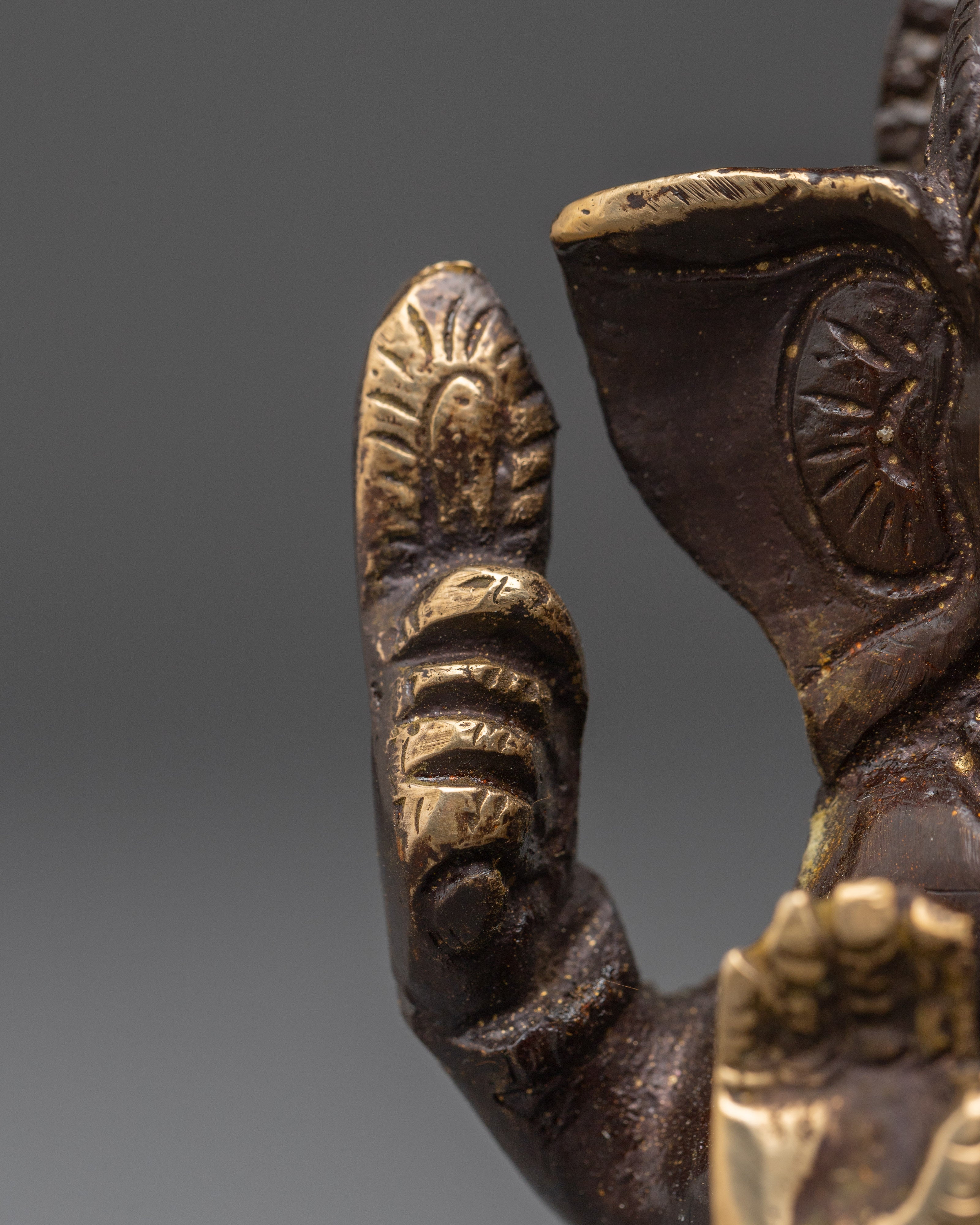 Lord Ganesha Hindu Deity Idol | Spiritual Home Decor