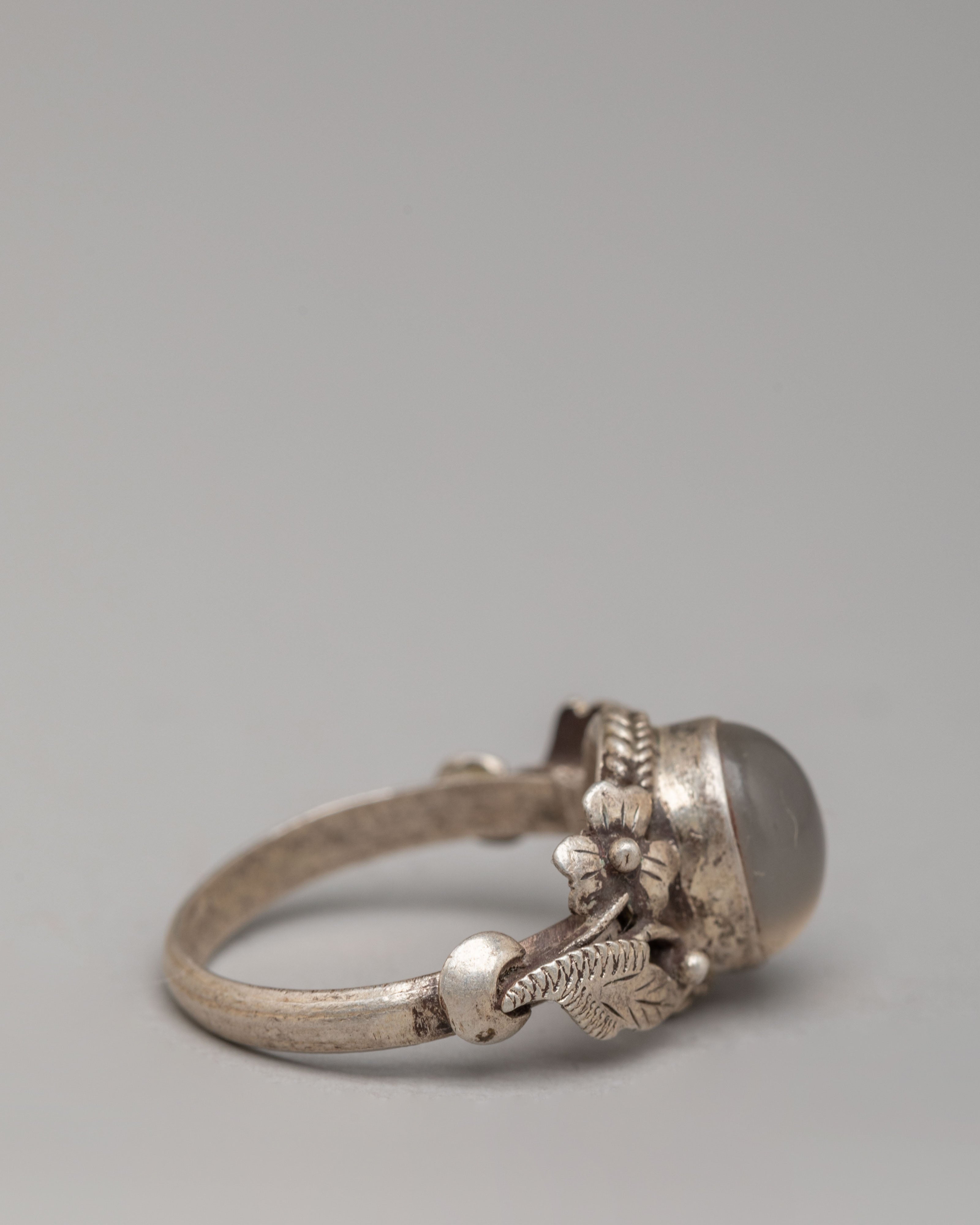 Silver Decorative Ring | Natural Zircon Stone with Floral Motif