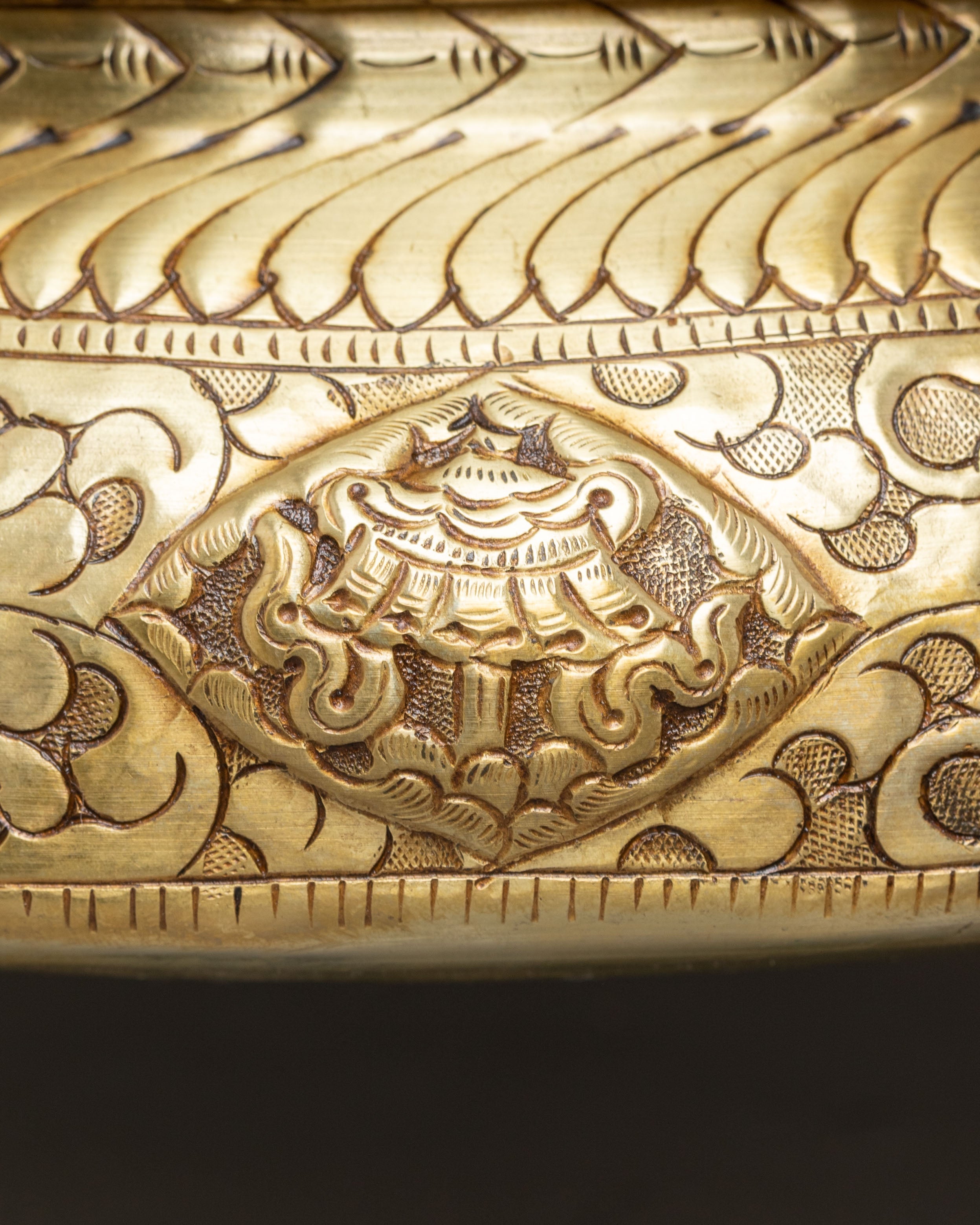 Decorative Offering Urli Bowl | Sacred Vishva Vajra Design with Elephant Trunk Stand