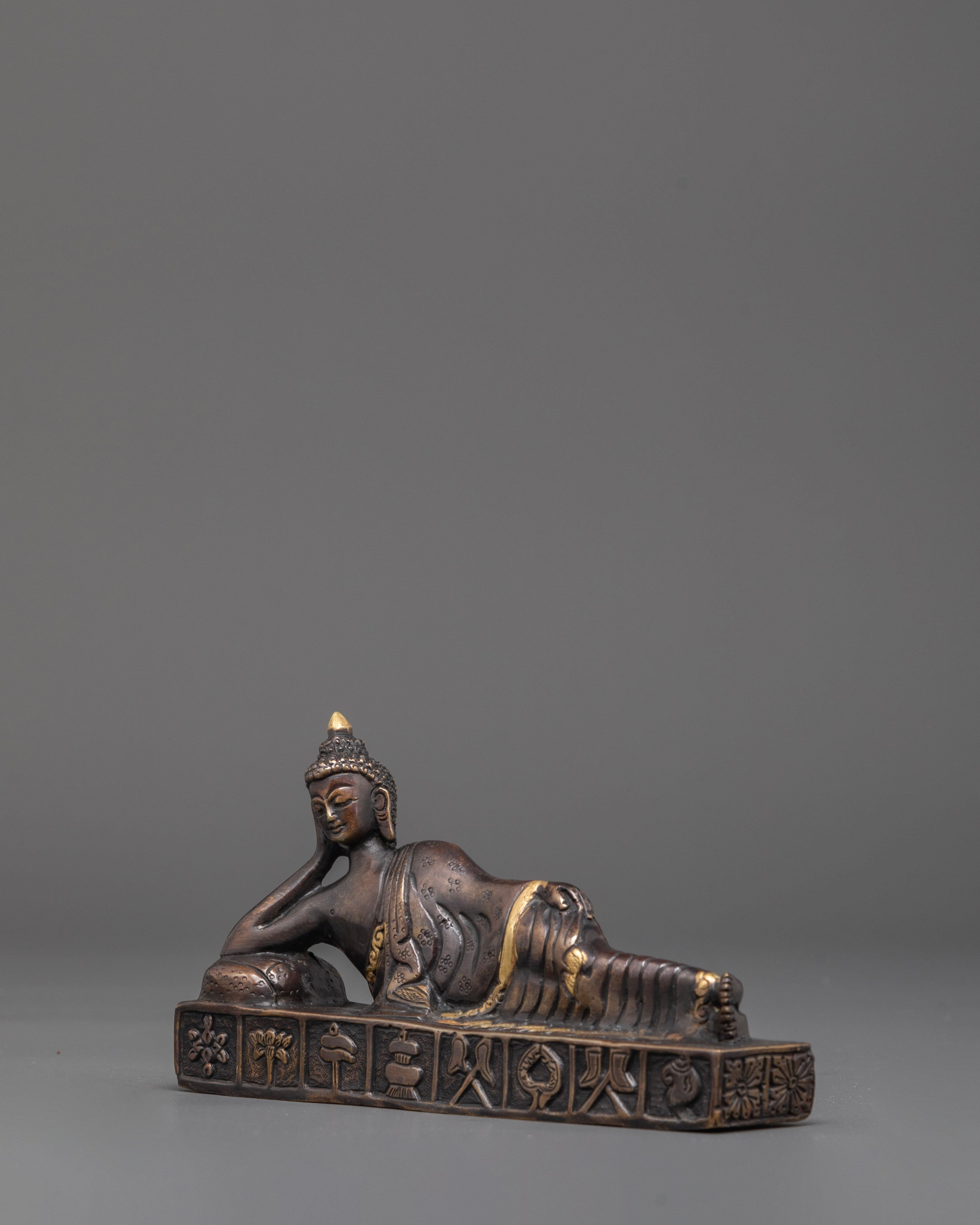 Tibetan Sleeping Buddha Statue | A Symbol of Enlightened Sleep