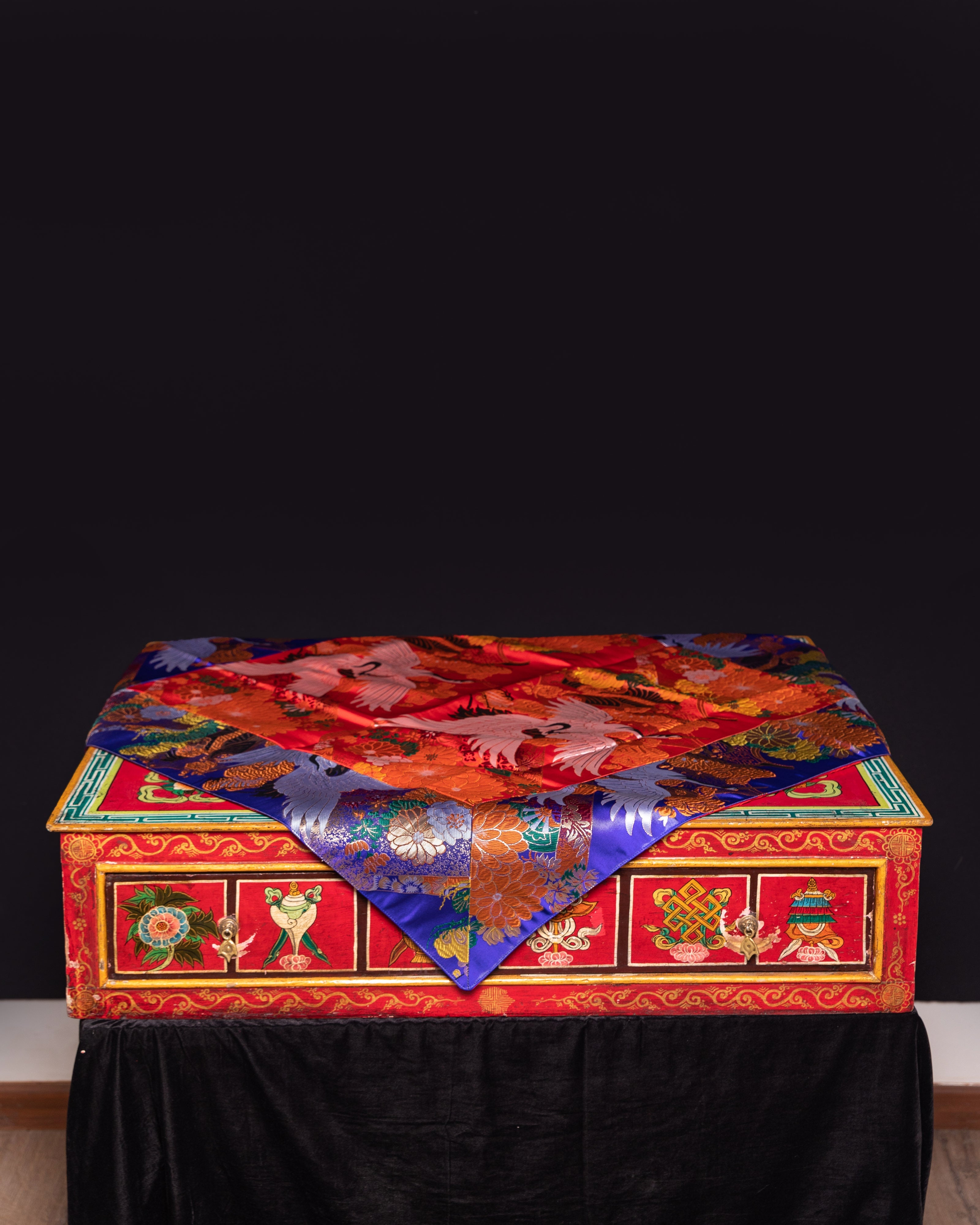 Table cloth for Home Decor | Living and Dining Spaces