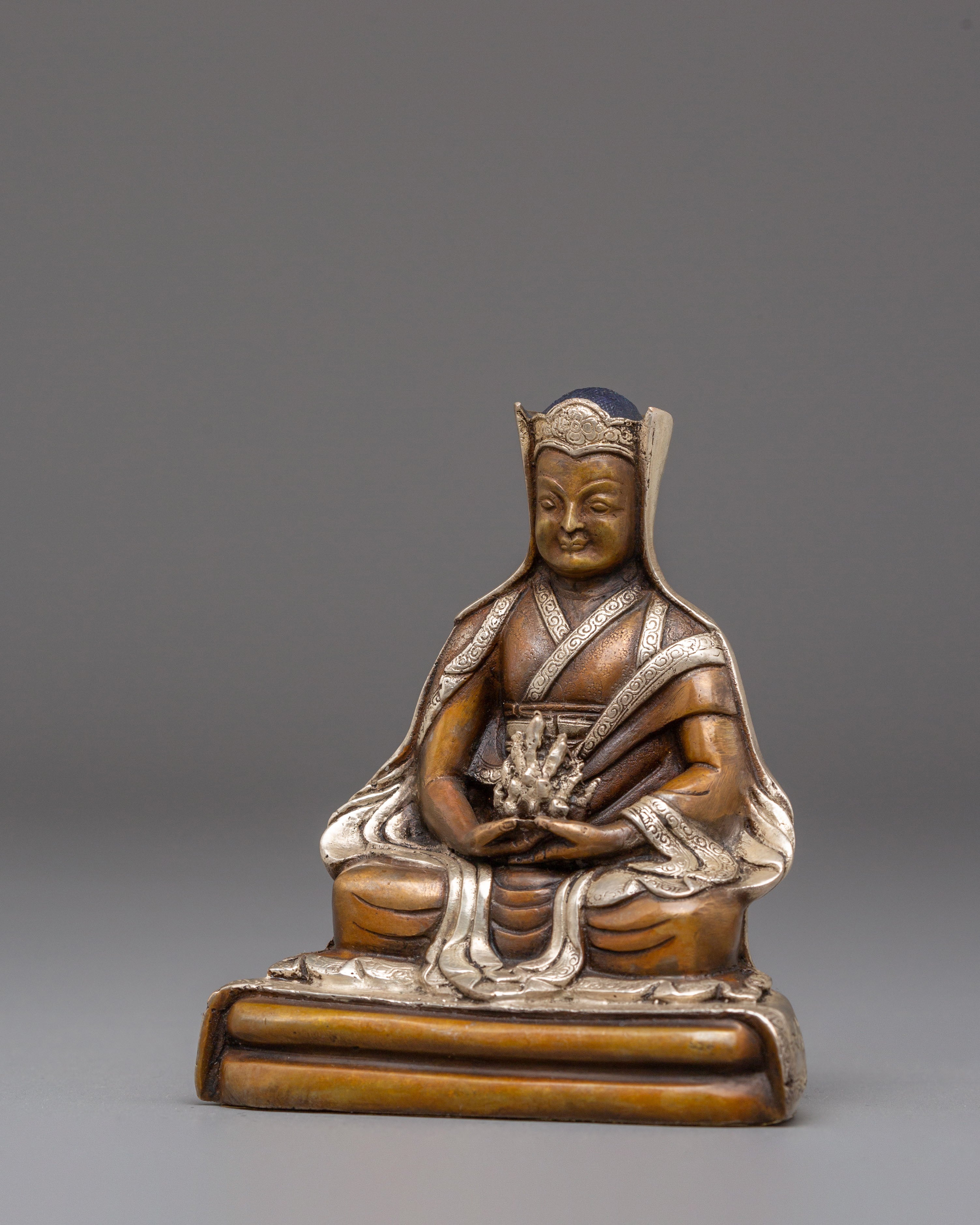 Statue of Gompopa | Revered Kagyu Master