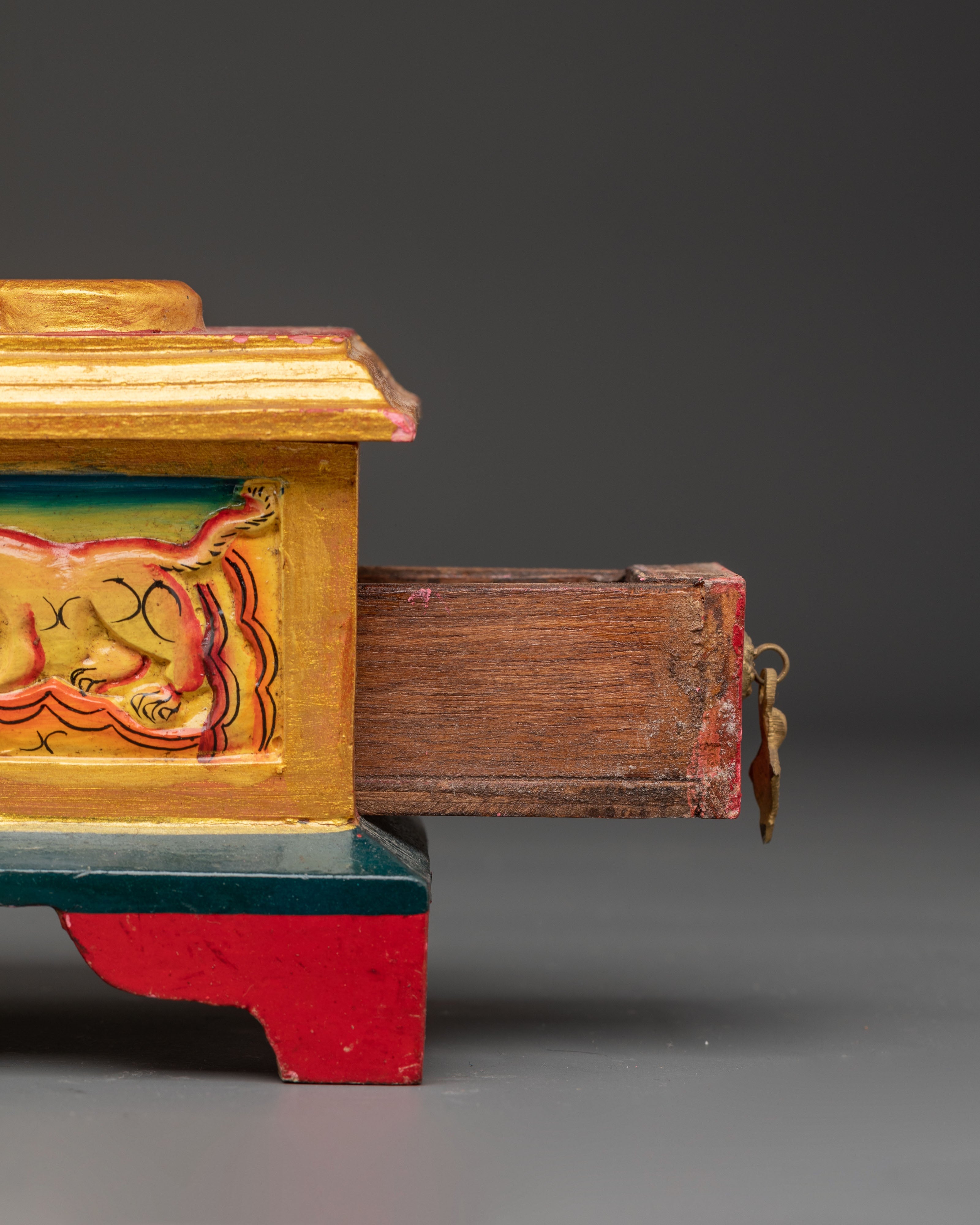 Ritual Wooden Incense Burner | Ideal for Meditation & Purification