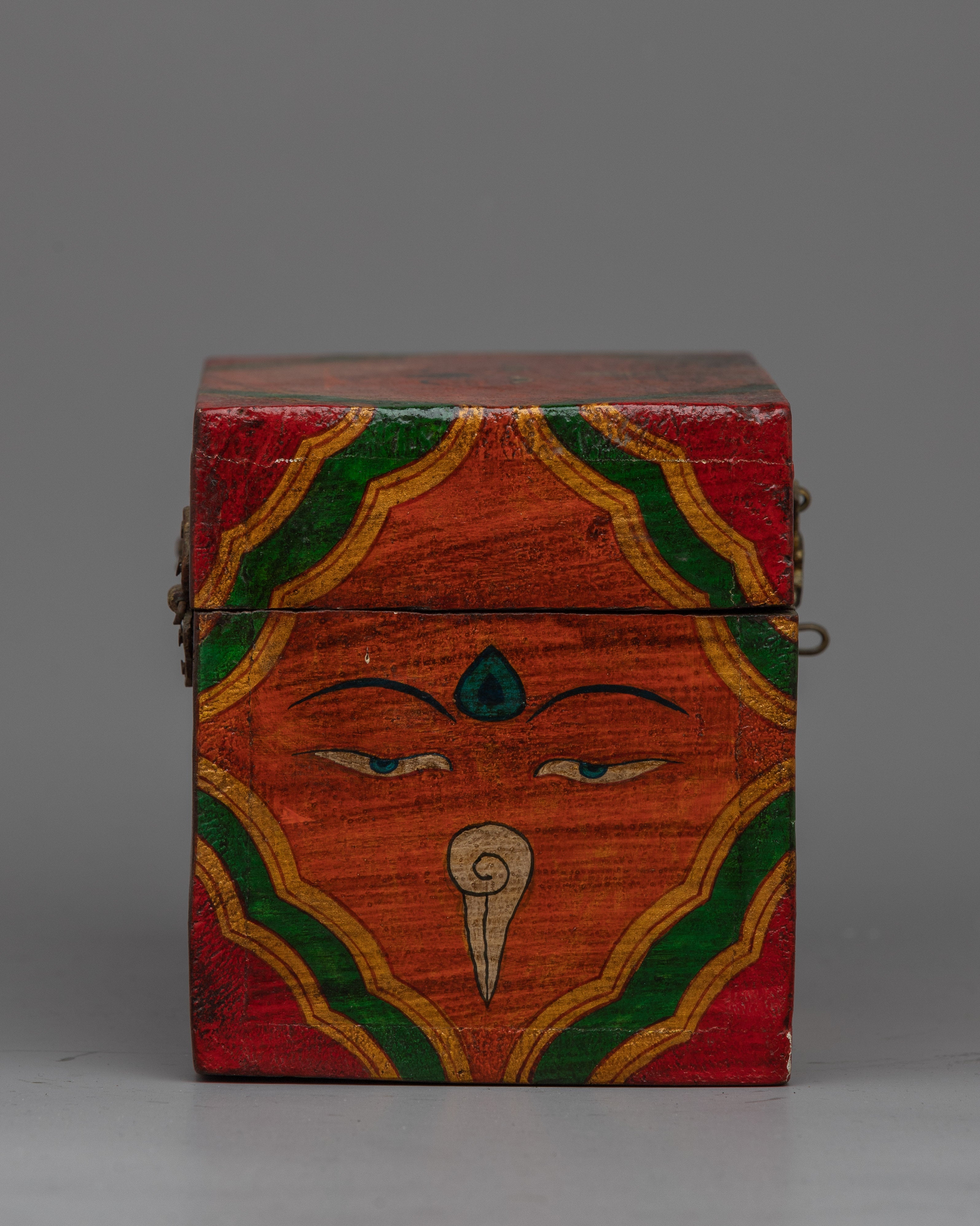 Jewelry Buddhist Box | Adorned with Buddhist Symbols