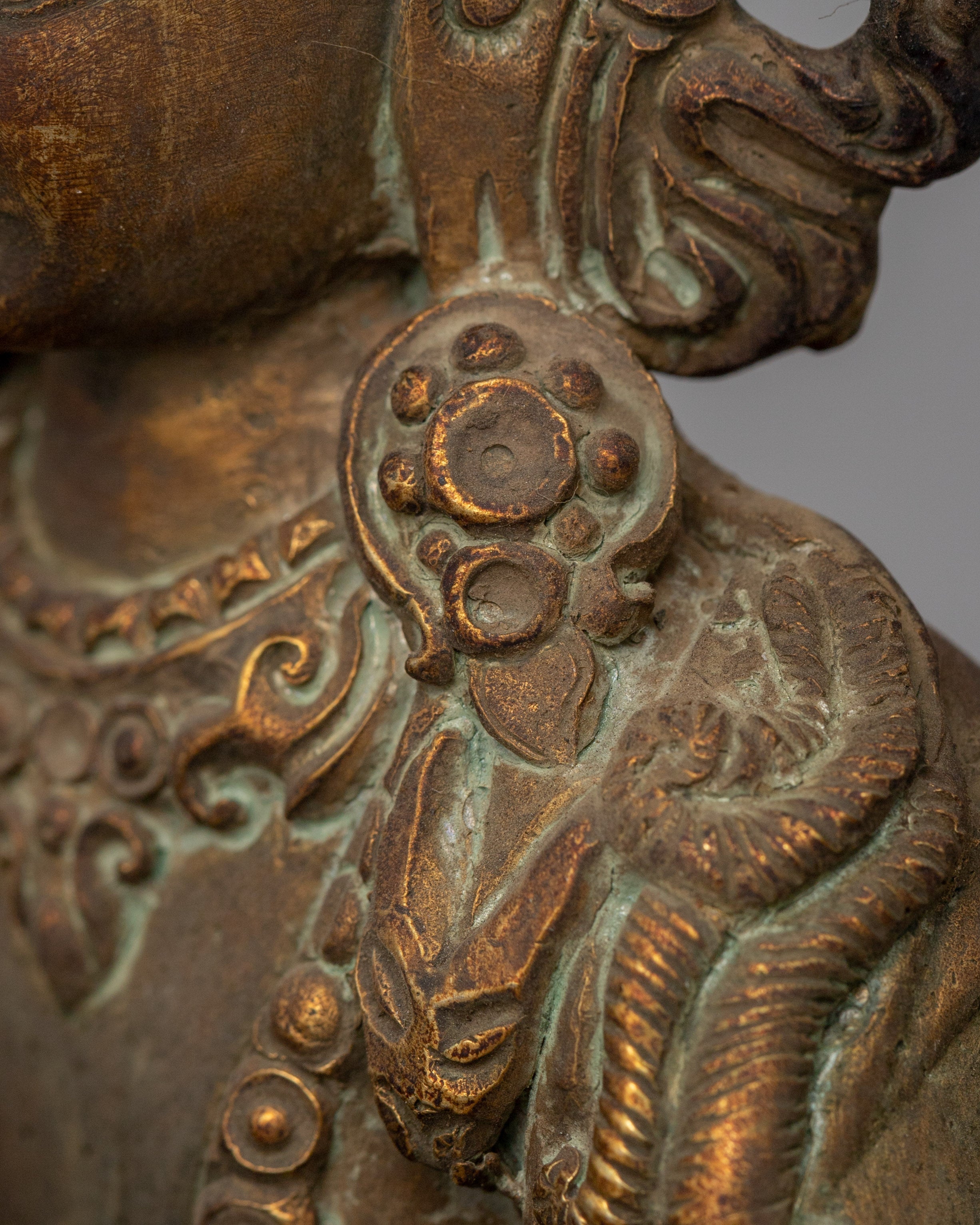 Four Armed Chenrezig Buddhist Deity Statue | Traditional Himalayan Art And Craft of Nepal