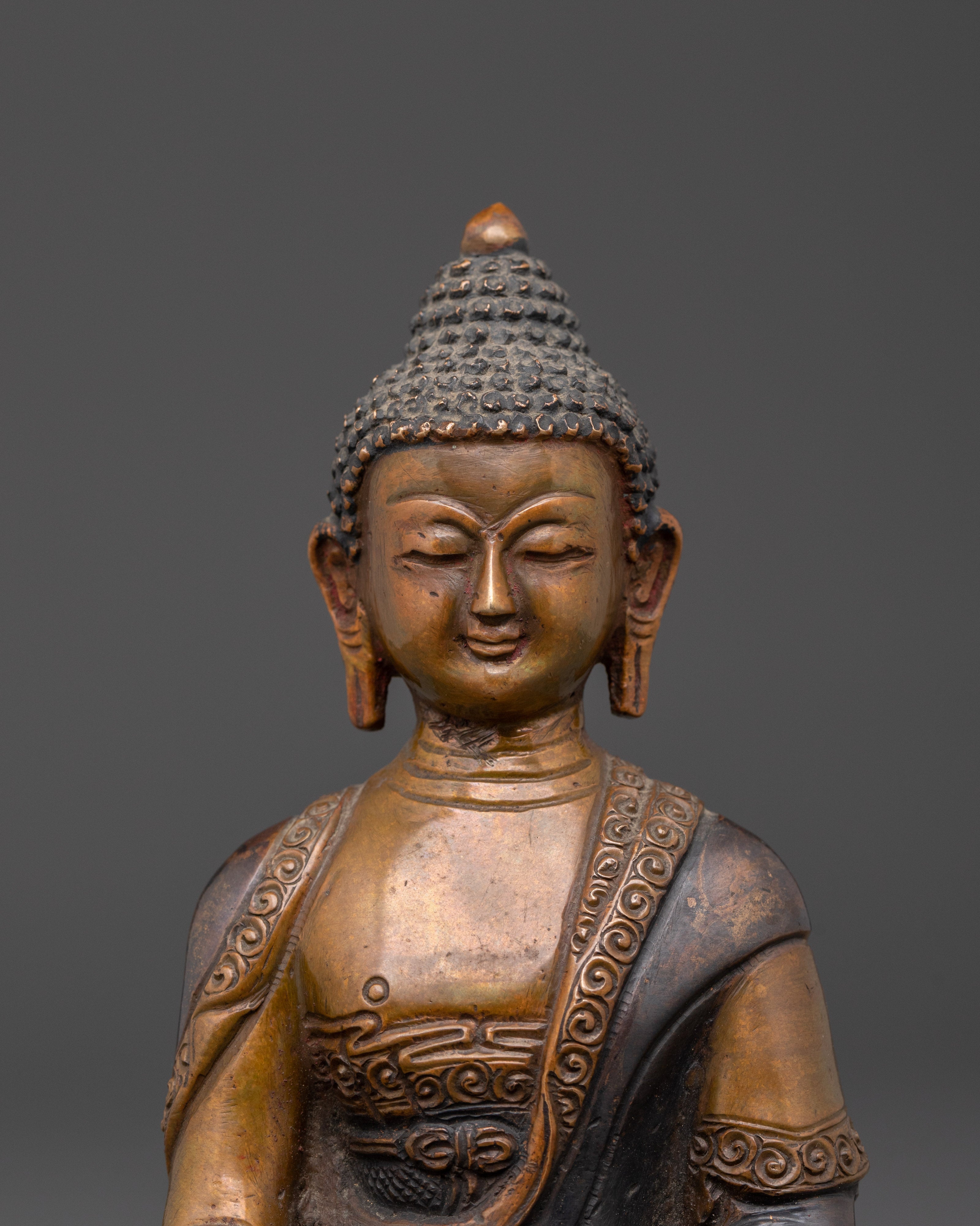 Buddhist Teacher Shakyamuni Buddha Statue | Symbol of Enlightenment and Wisdom