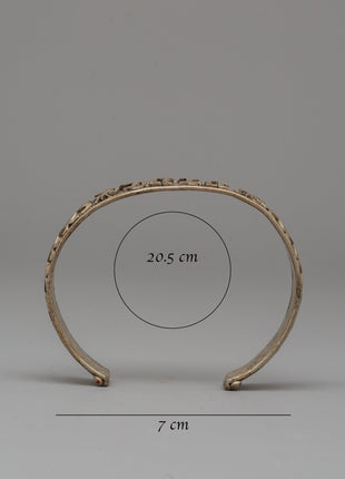 Om Mani Padme Hum Tibetan Bracelet | Perfect for meditation and spiritual connection
