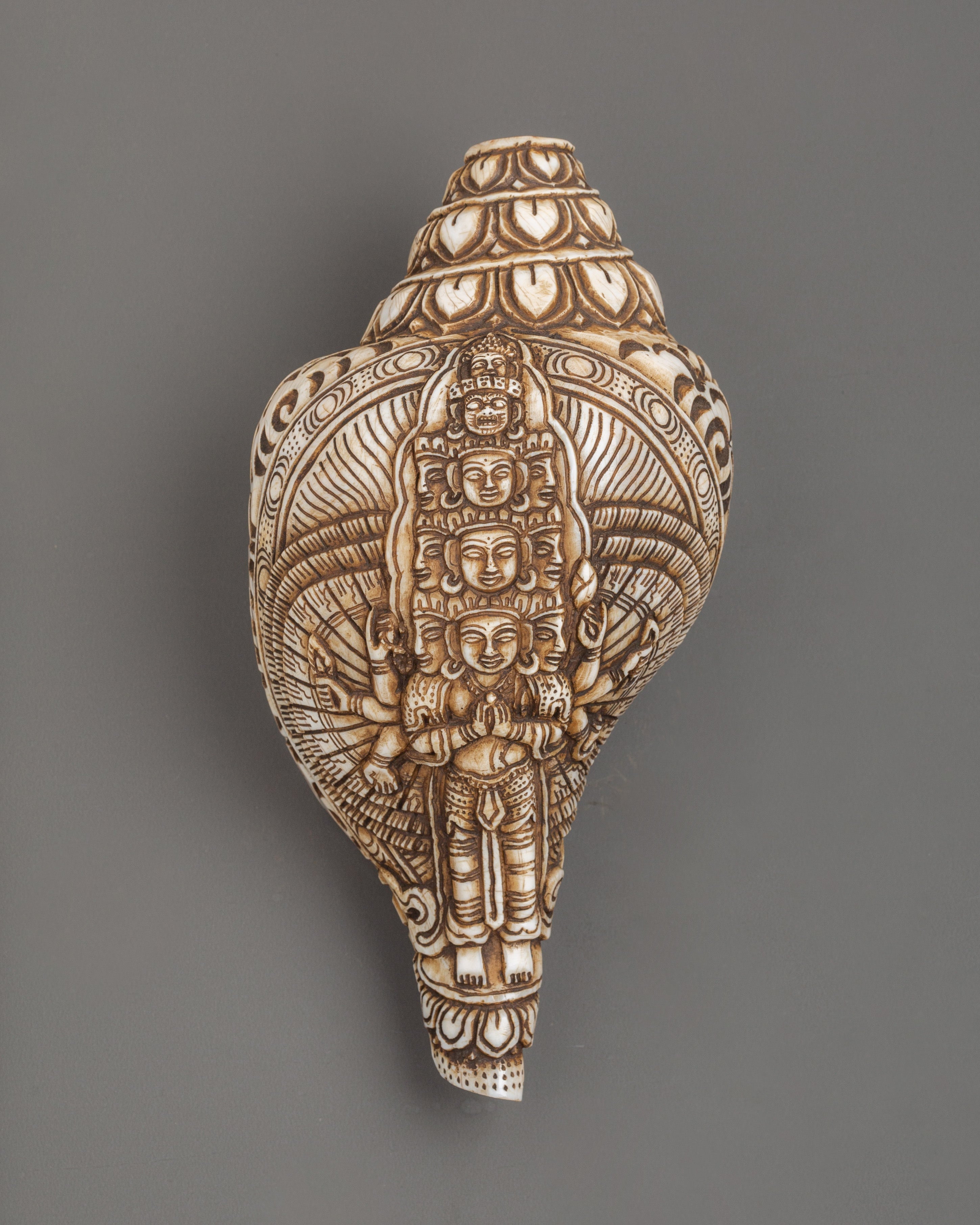 1000 Armed Chenrezig Carved Conch | Tibetan Spiritual Healing and Meditation Tool